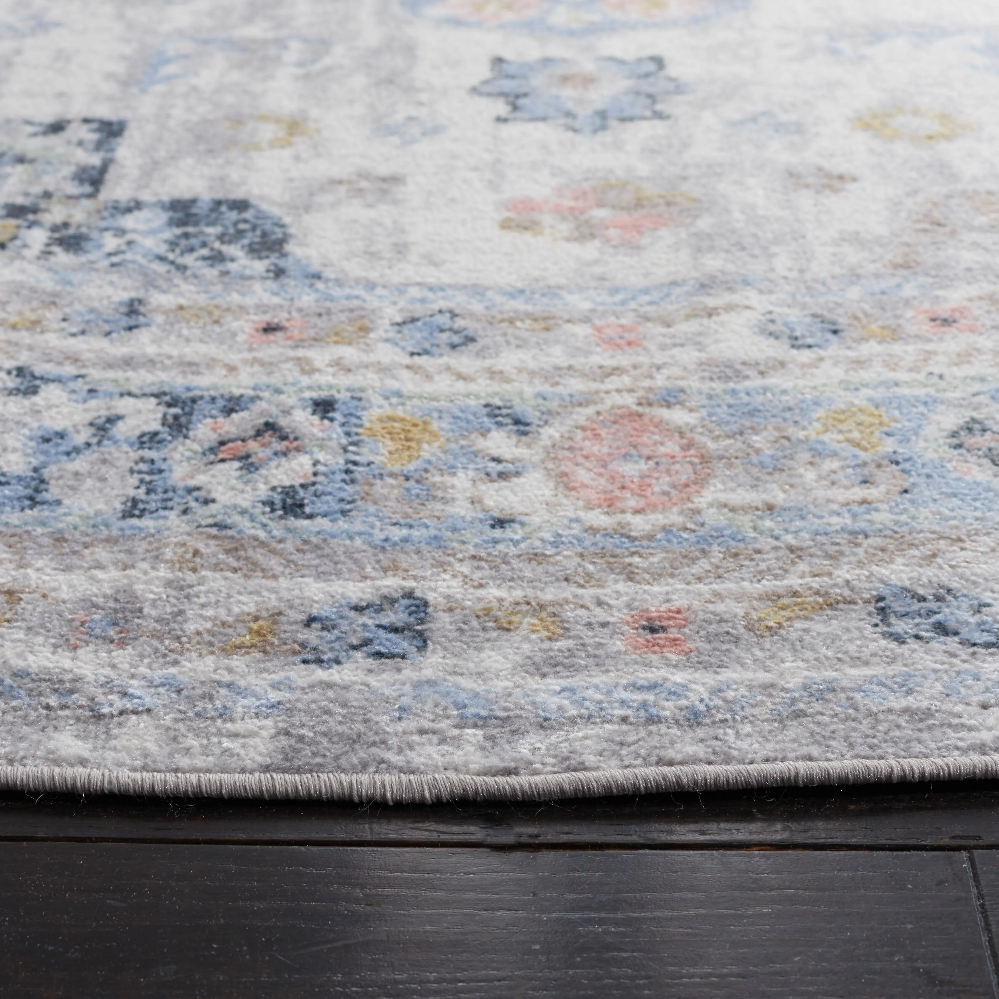 SAFAVIEH Bayside Machine Washable Selamet Oriental Rug