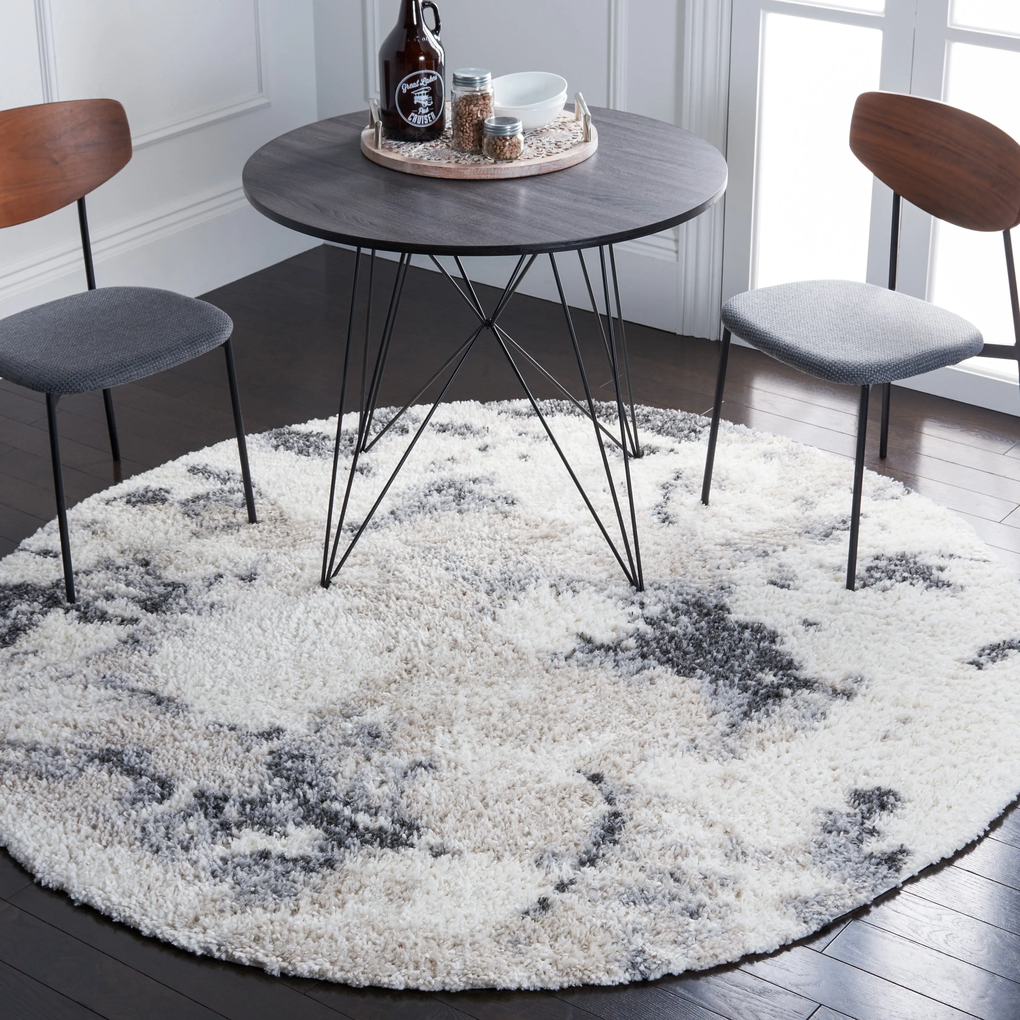 SAFAVIEH Berber Shag Dritana Modern 1.2-inch Thick Rug