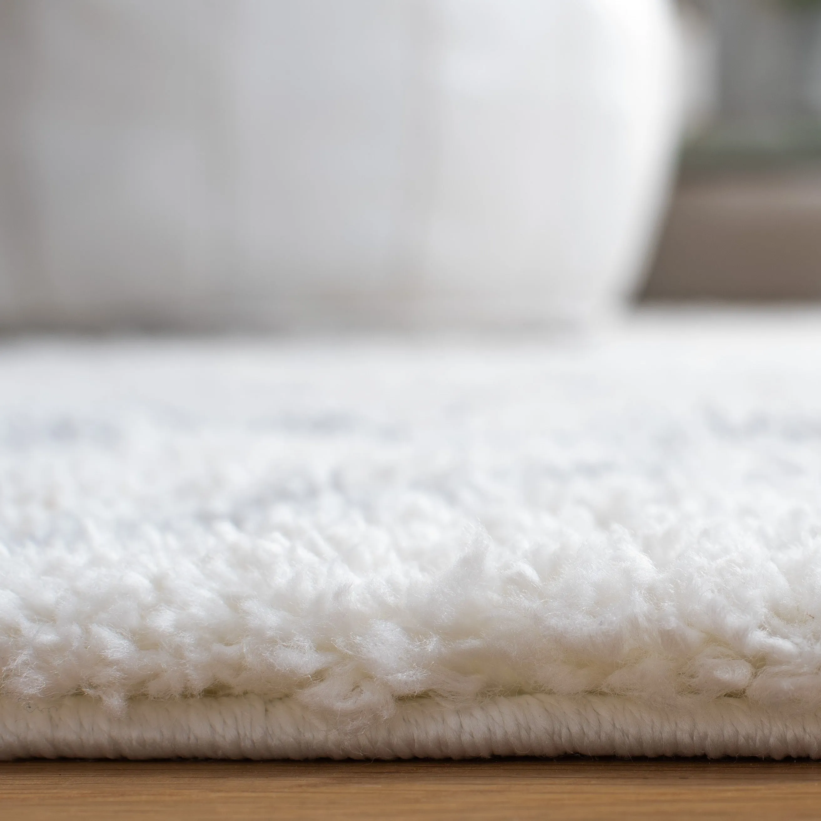 SAFAVIEH Berber Shag Ilmie Light Grey/Cream Rug