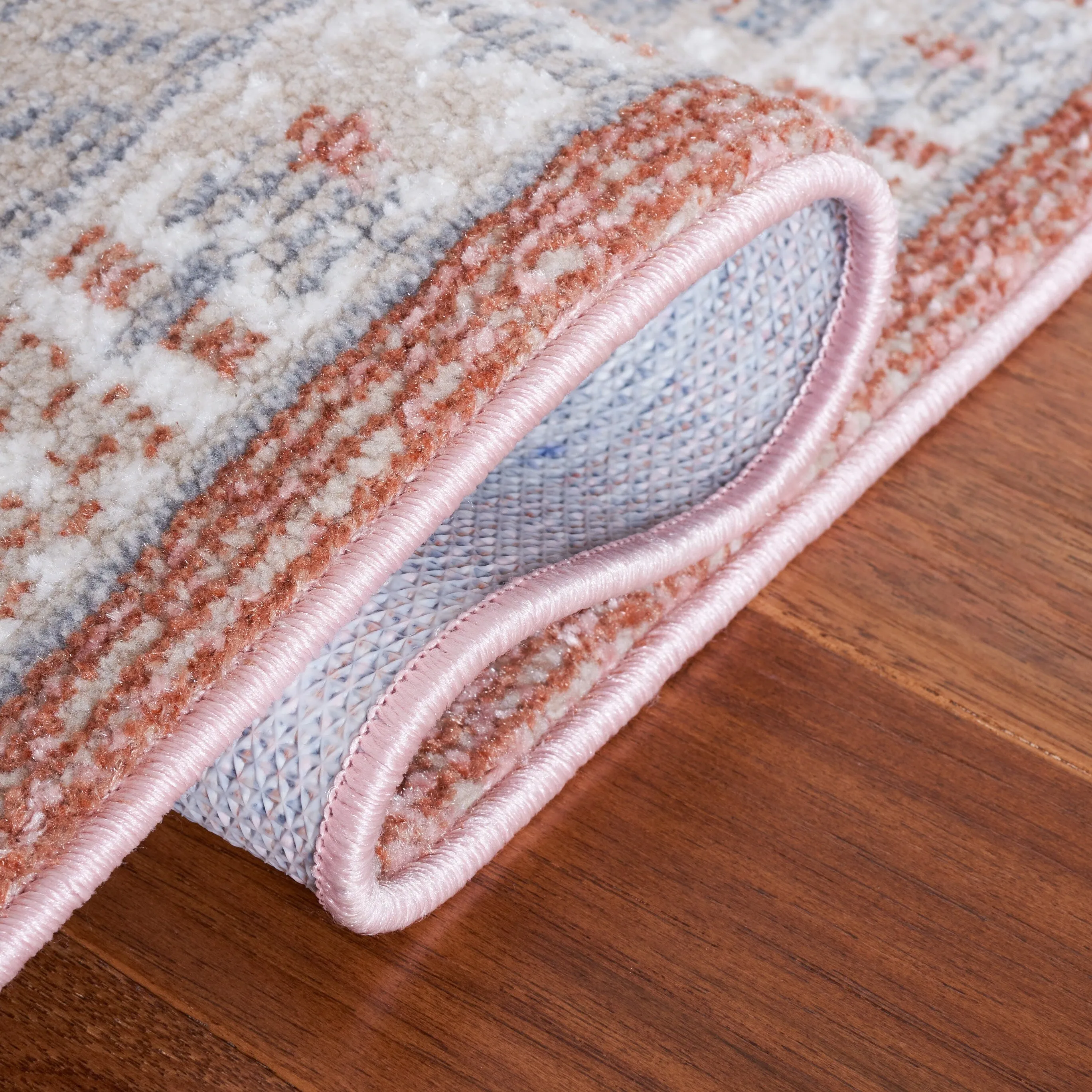 SAFAVIEH Blair Machine Washable Tomiko Slip Resistant Rug