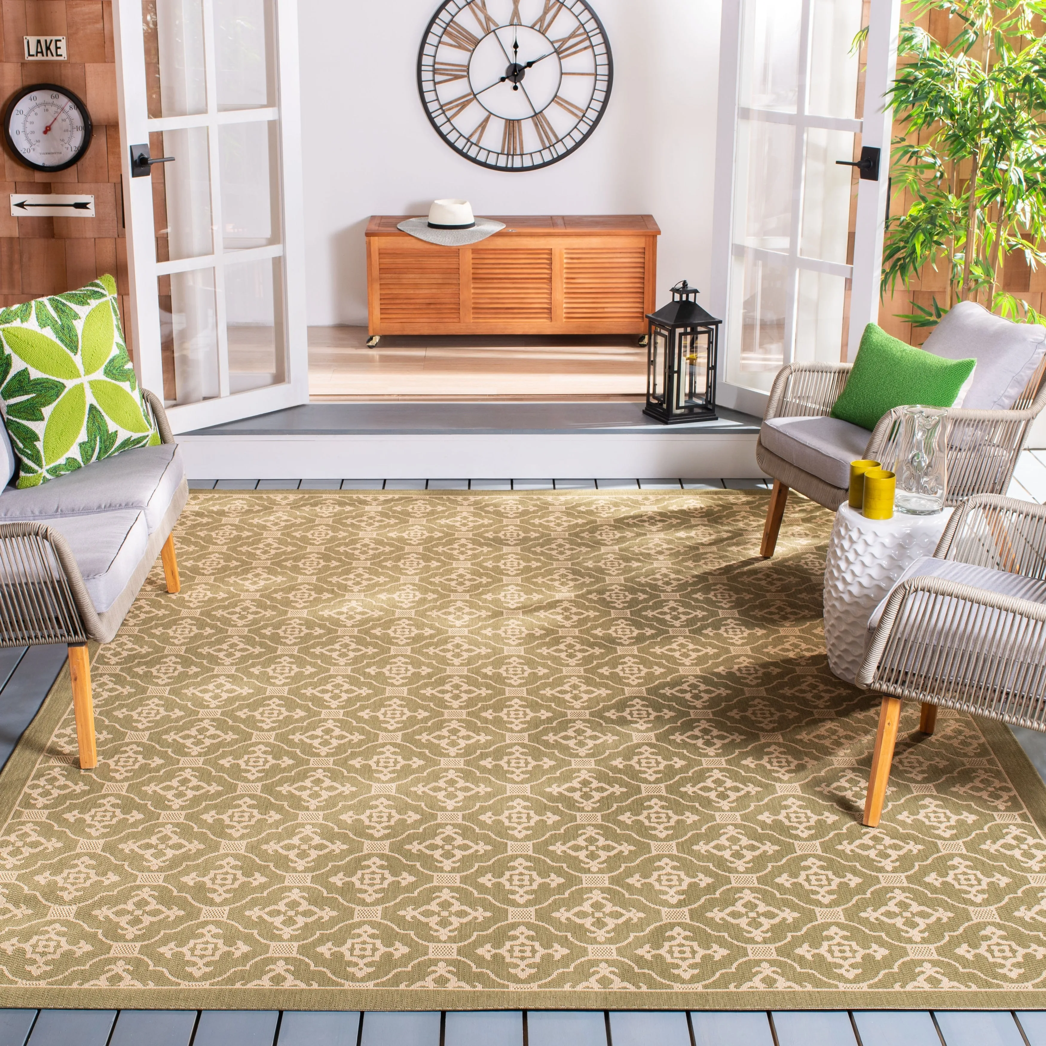 SAFAVIEH Courtyard Birgul Indoor/ Outdoor Waterproof Patio Backyard Rug