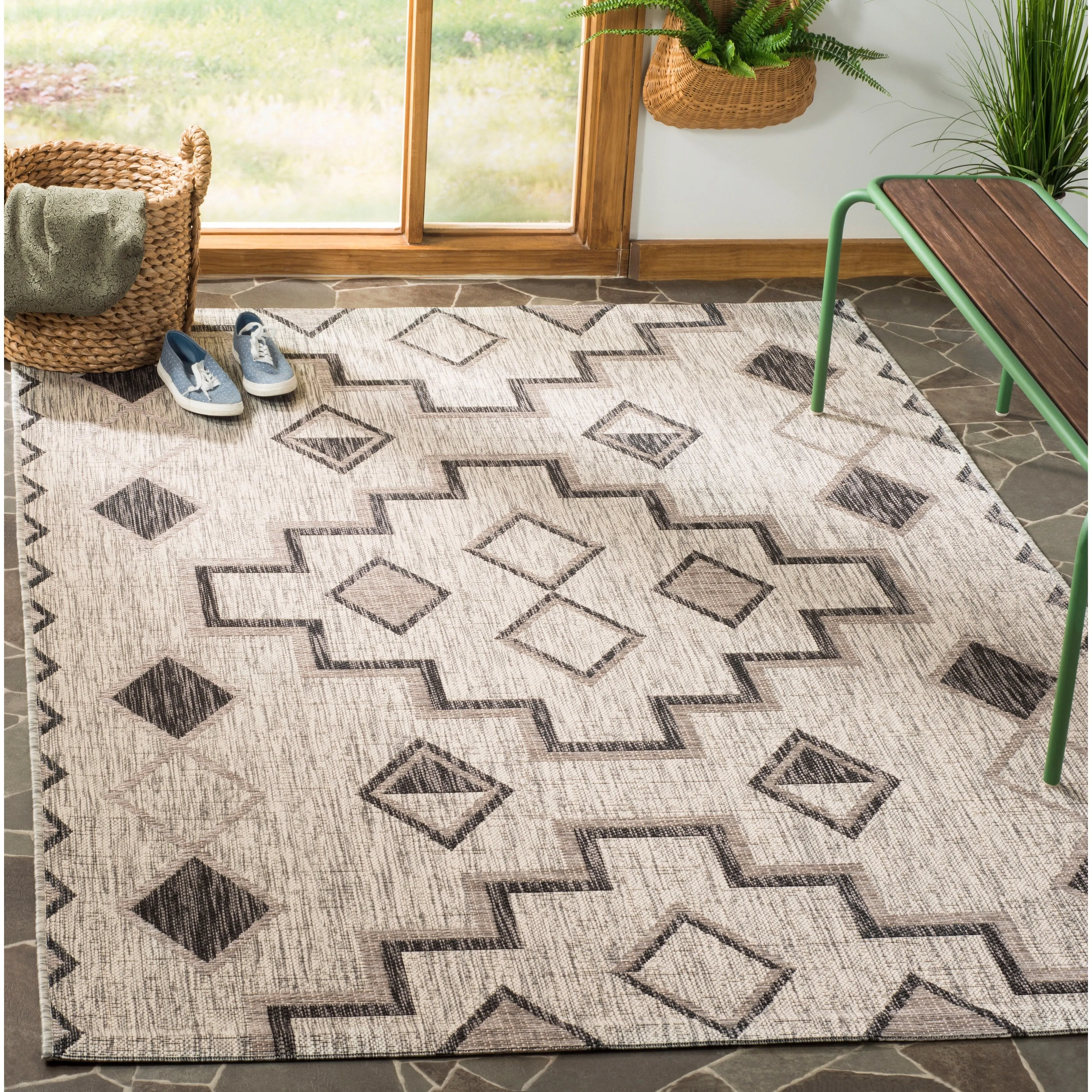 SAFAVIEH Courtyard Roseanne Indoor/ Outdoor Waterproof Patio Backyard Rug - Grey/Black - 8' x 11'