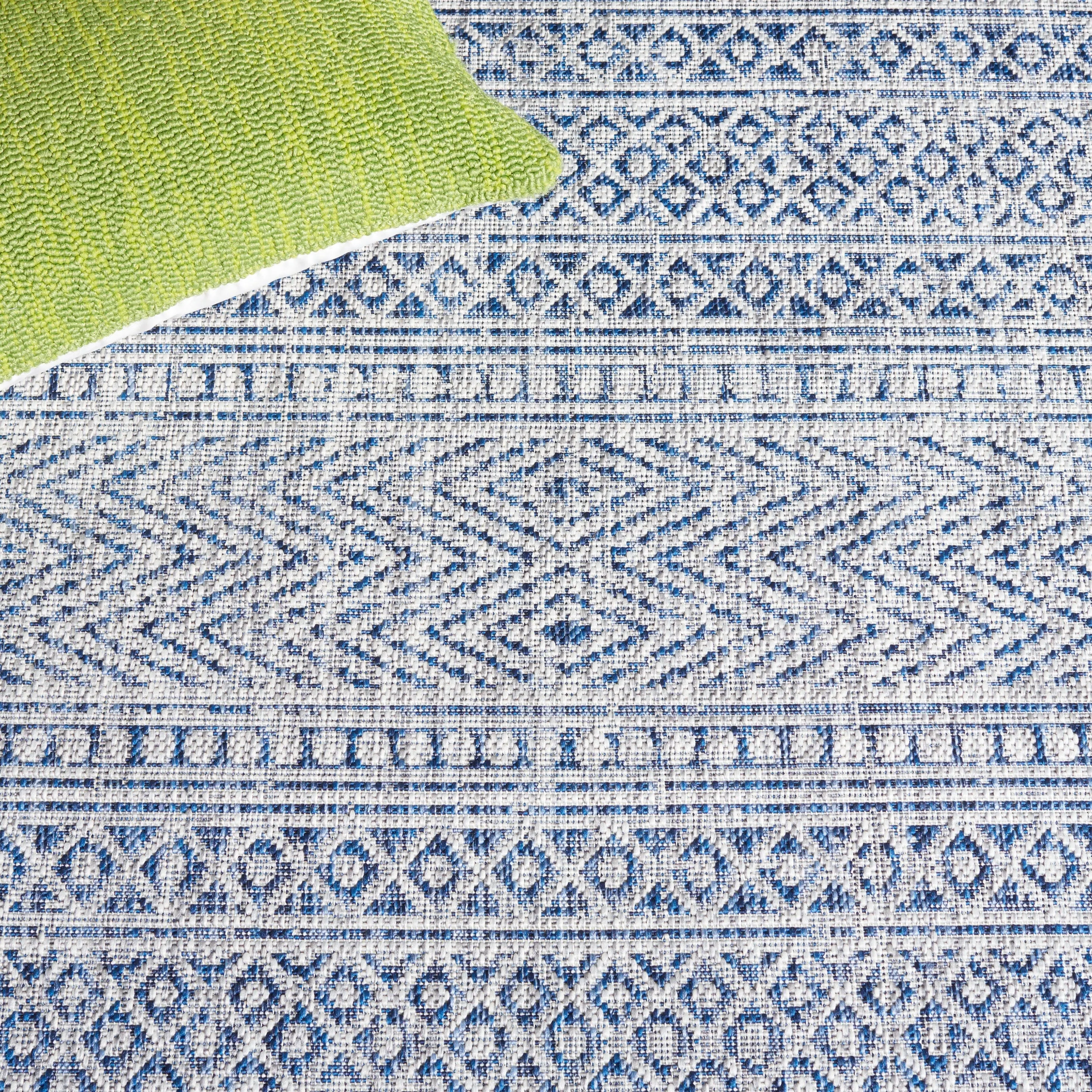 SAFAVIEH Courtyard Zikrija Transitional Rug - Navy/Grey - 8' x 11'