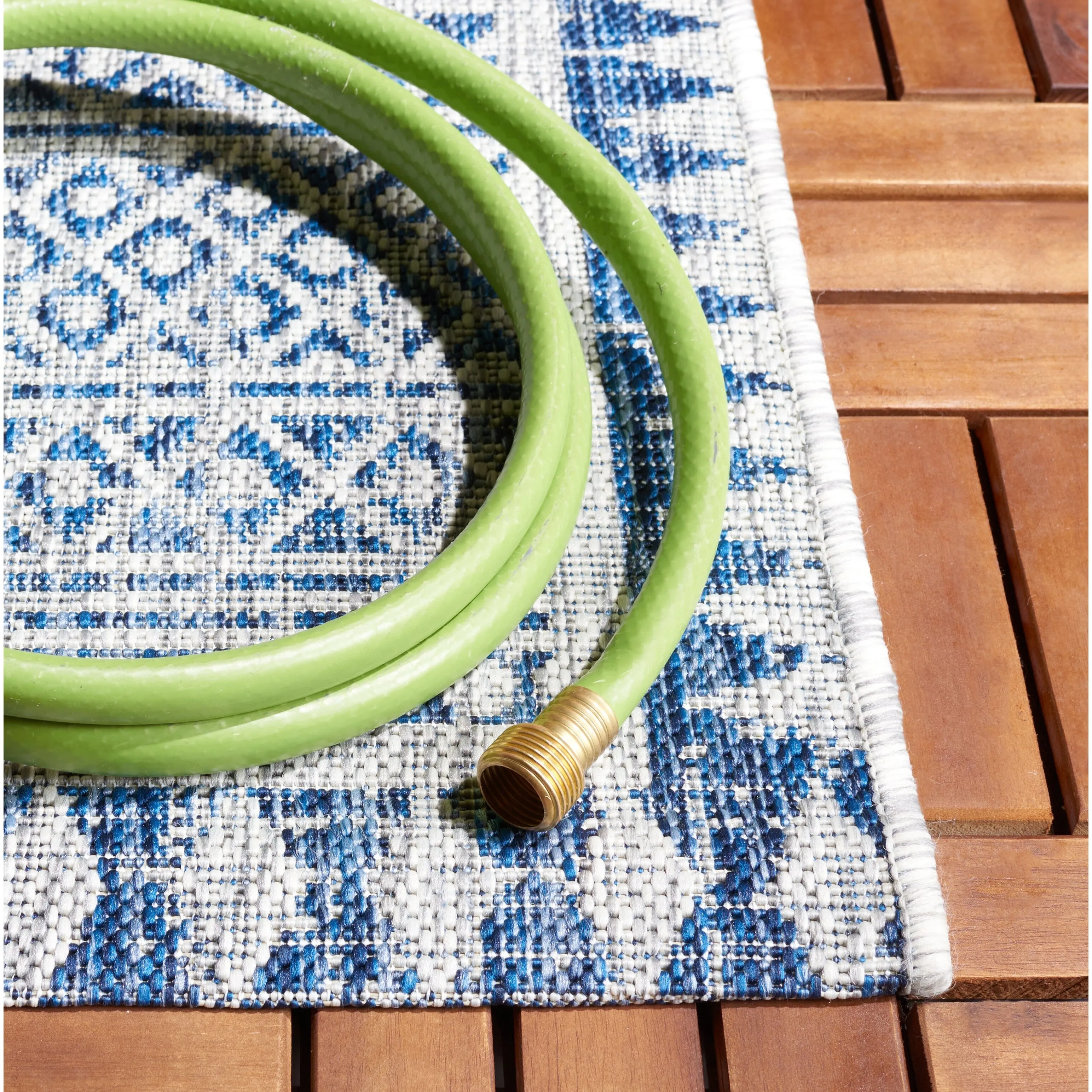 SAFAVIEH Courtyard Zikrija Transitional Rug - Navy/Grey - 8' x 11'