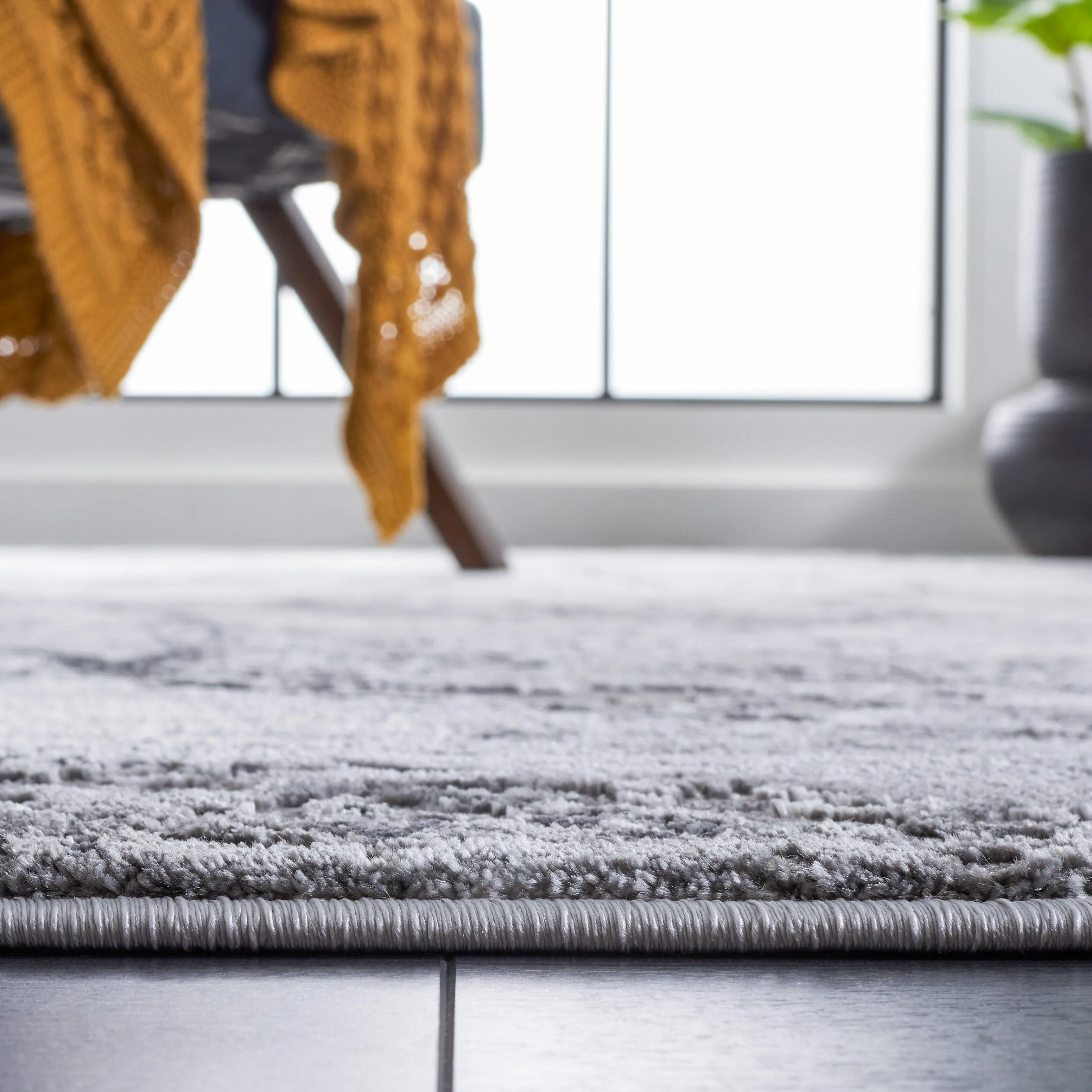 SAFAVIEH Craft Cupertina Modern & Contemporary Rug