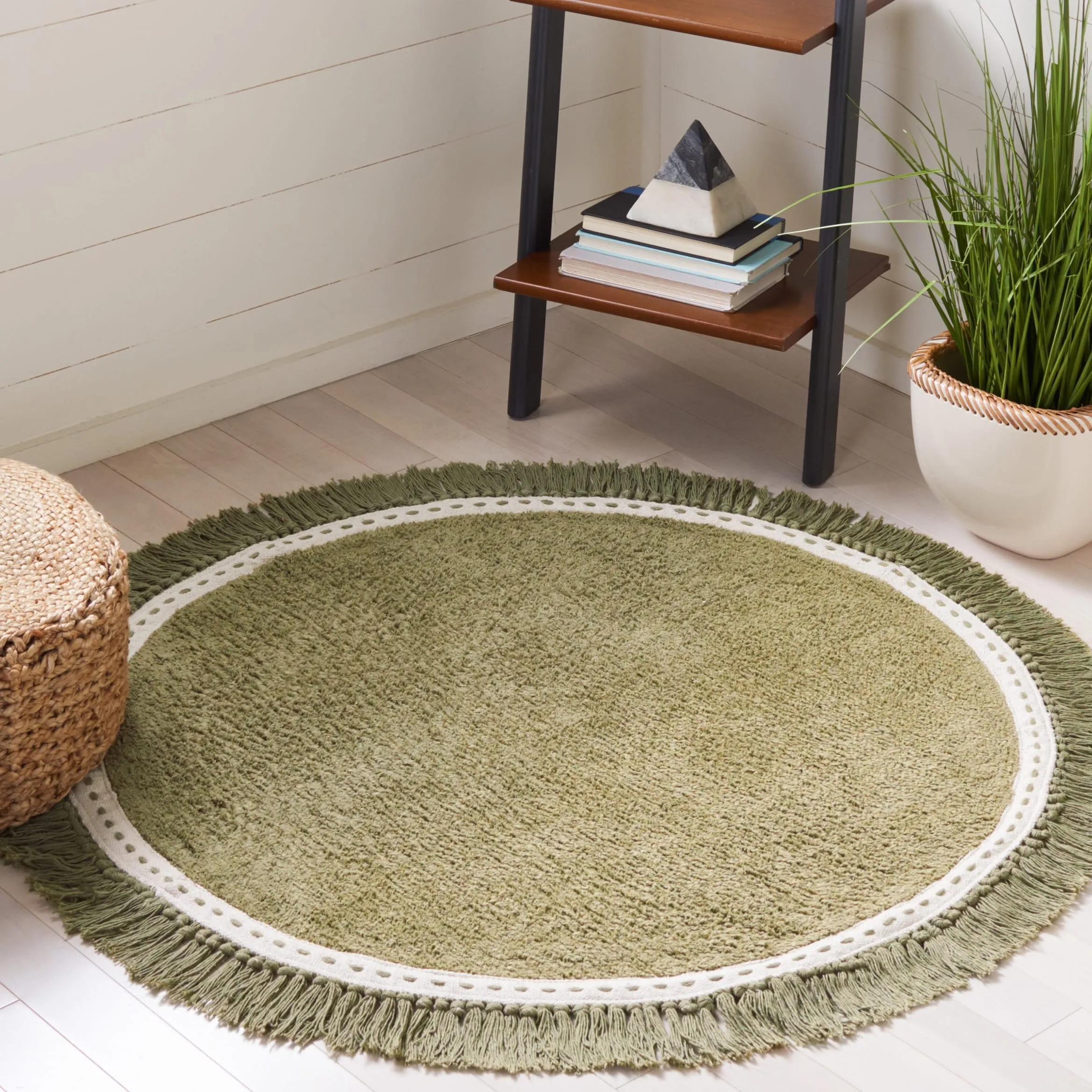 SAFAVIEH Easy Care Machine Washable Zenepe Trientje Rug