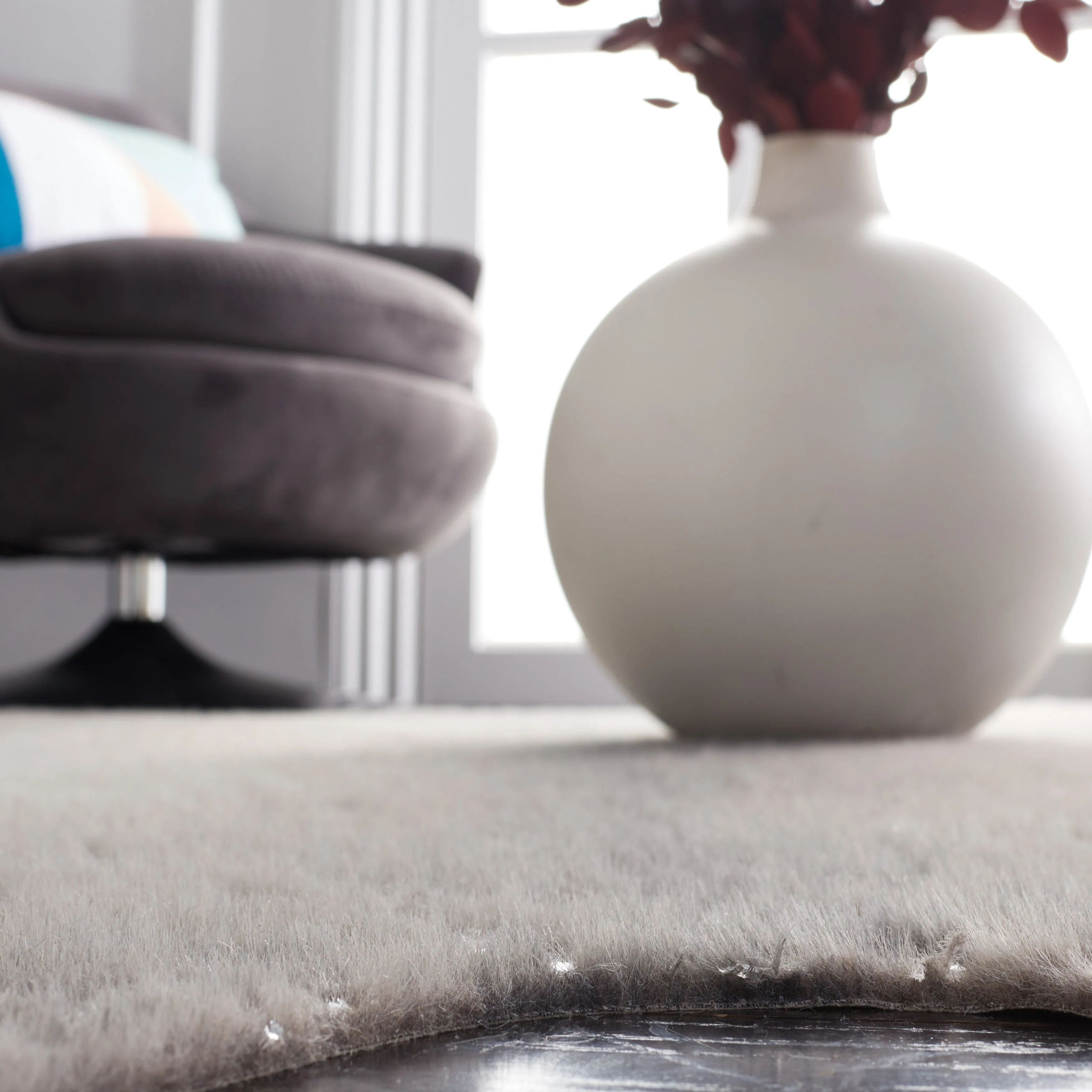 SAFAVIEH Faux Cow Hide Jyotika Animal Rug