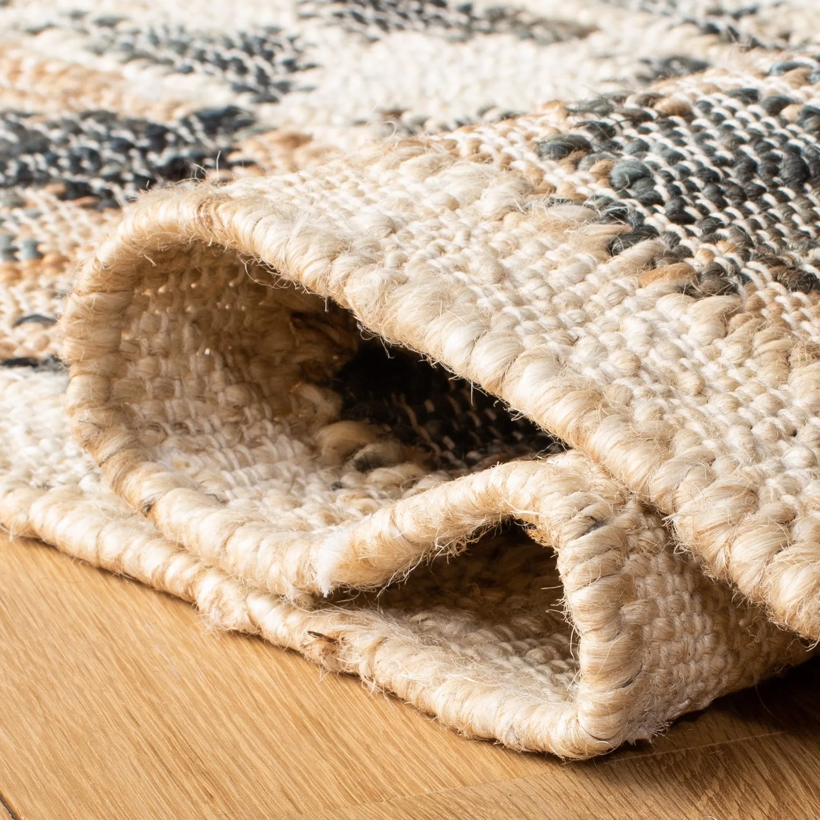 SAFAVIEH Flatweave Kilim Giacobba Jute Rug