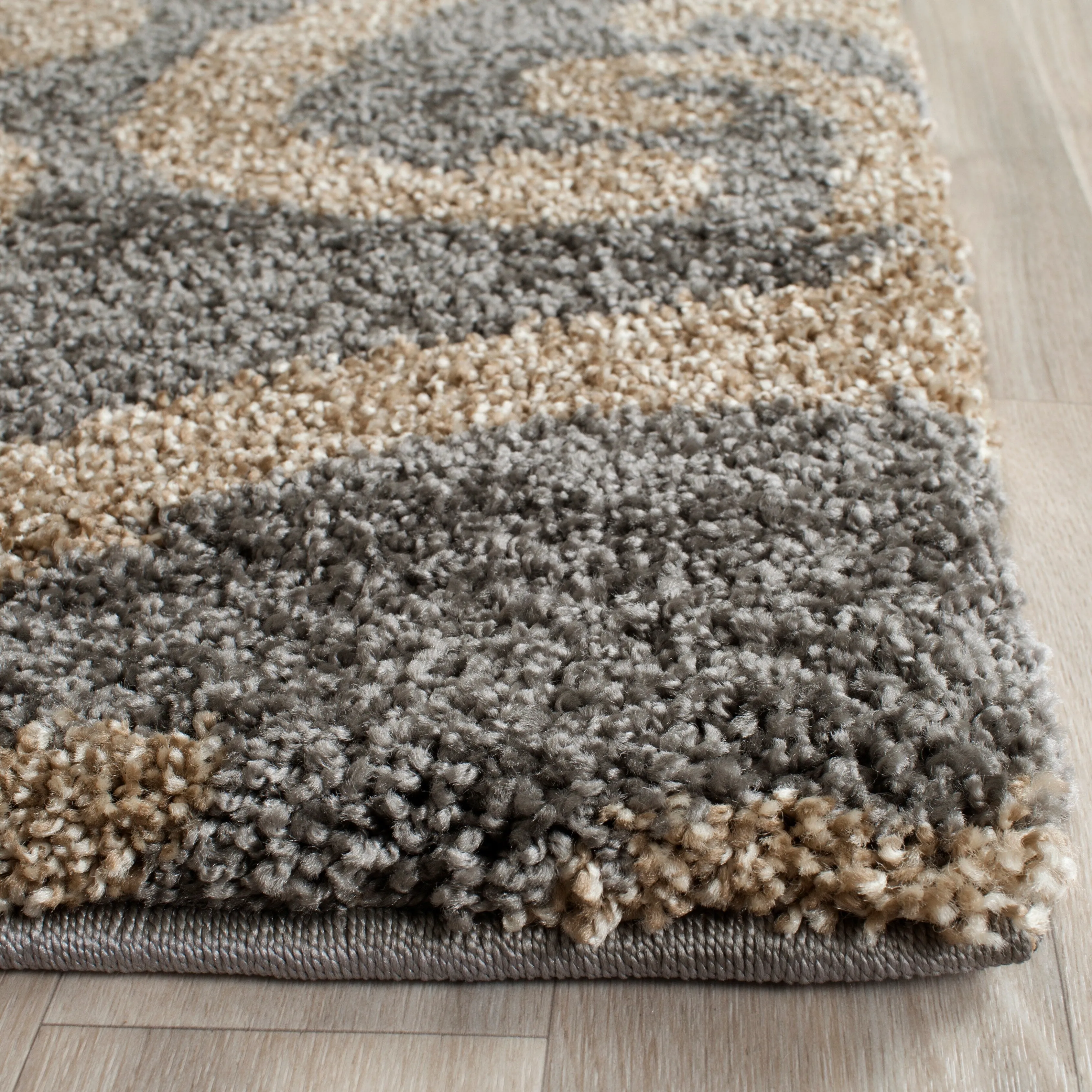 SAFAVIEH Florida Shag Frachia Ornate Damask 1.2-inch Thick Rug