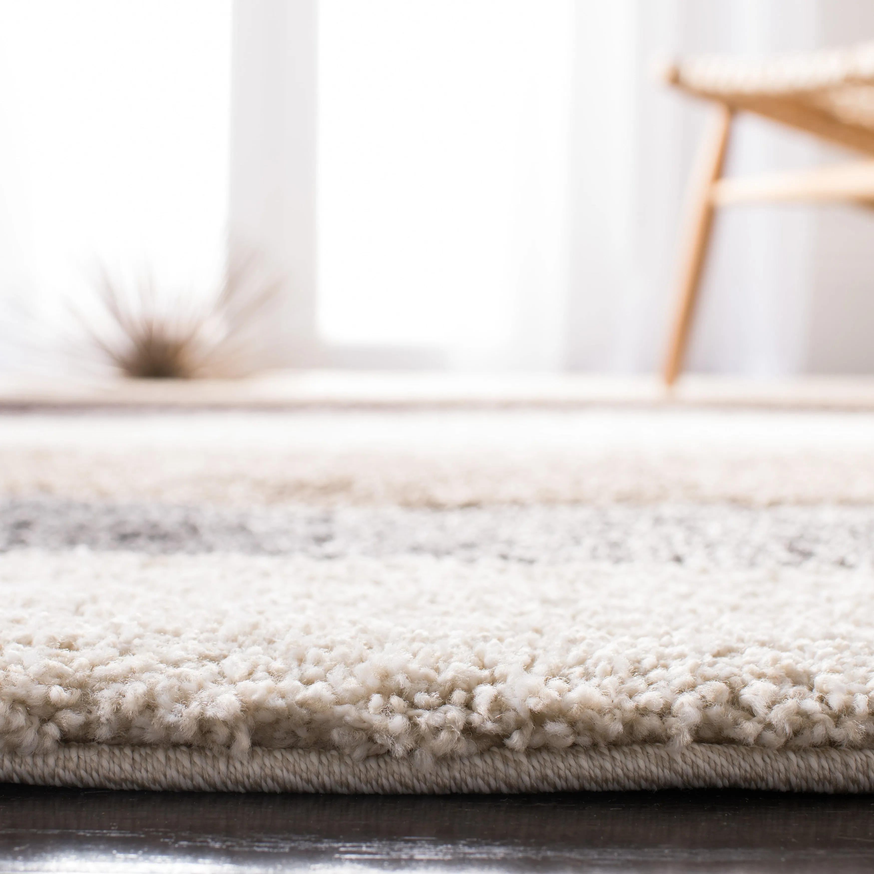 SAFAVIEH Florida Shag Melahat Abstract Wave 1.2-inch Thick Rug