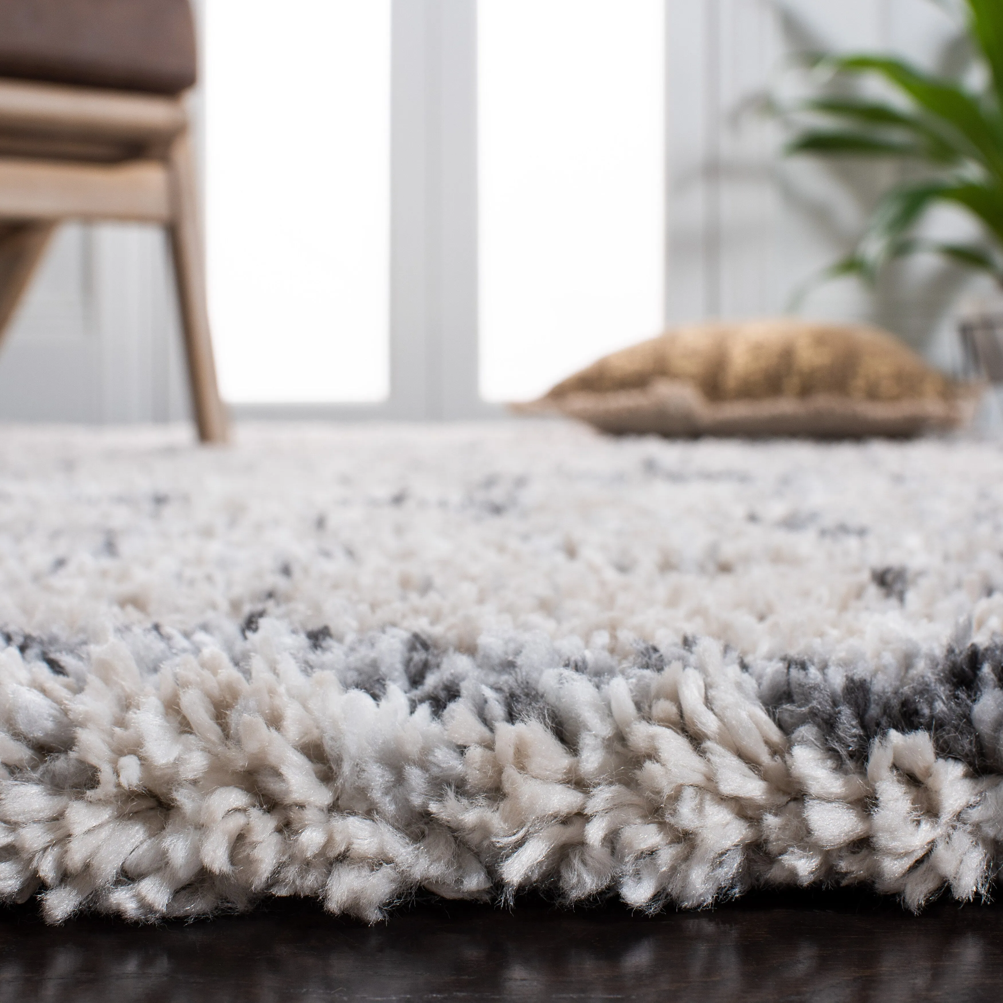SAFAVIEH Fontana Shag Leftera Modern Abstract 2-inch Thick Rug