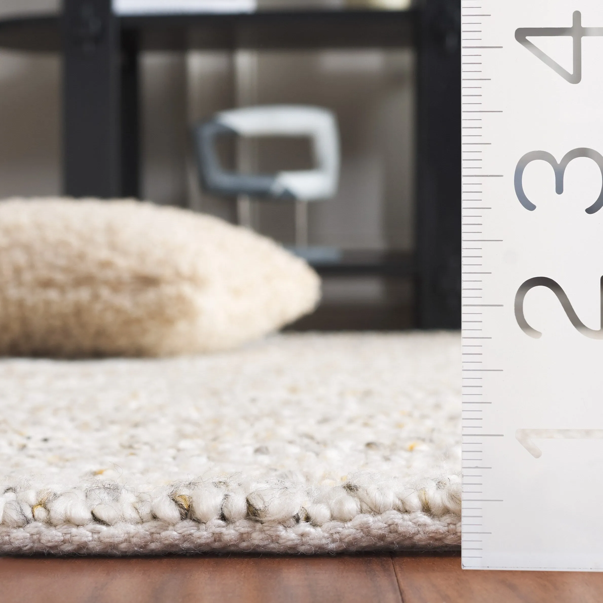 SAFAVIEH Hand-Loomed Renewal Annekathe Modern & Contemporary Rug