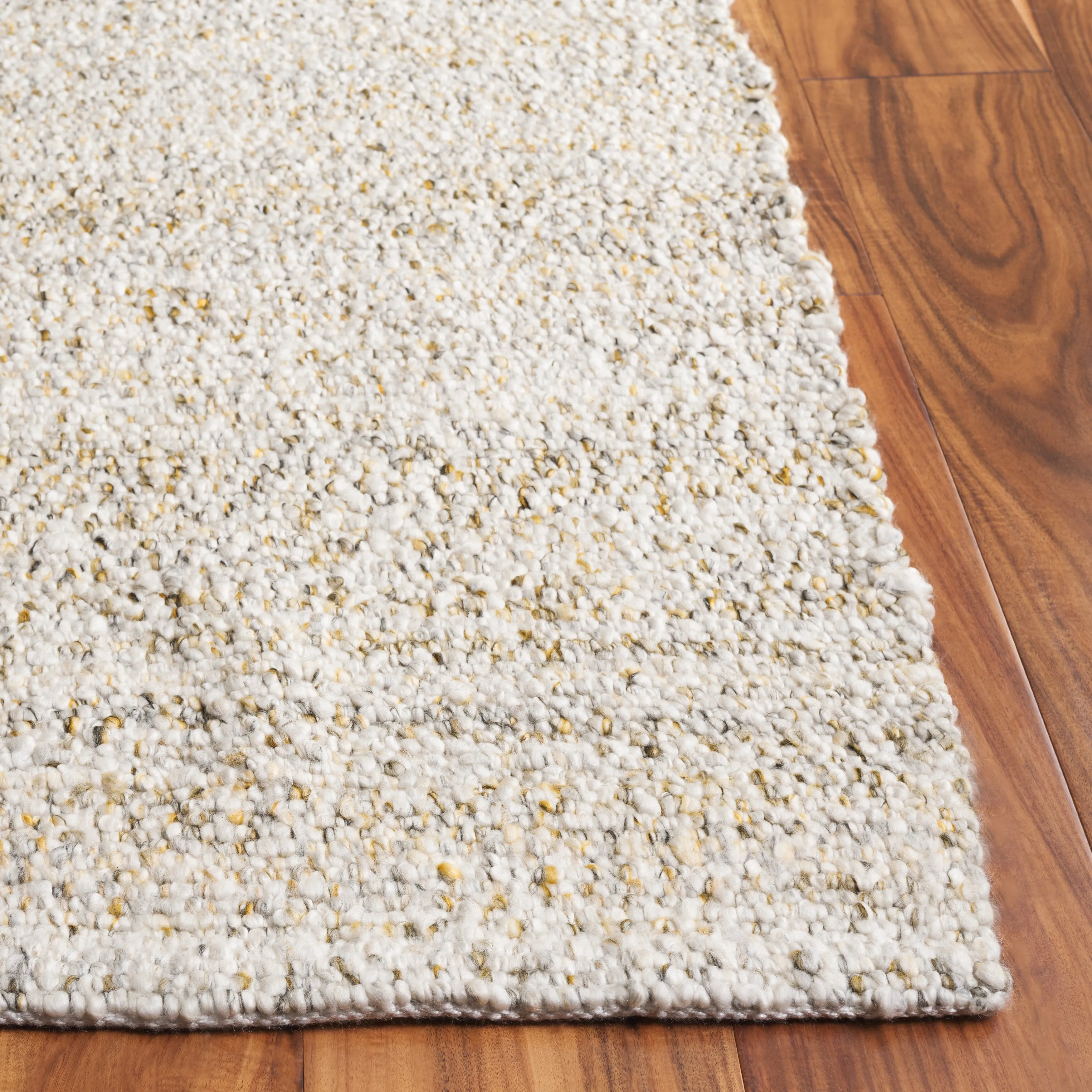 SAFAVIEH Hand-Loomed Renewal Annekathe Modern & Contemporary Rug