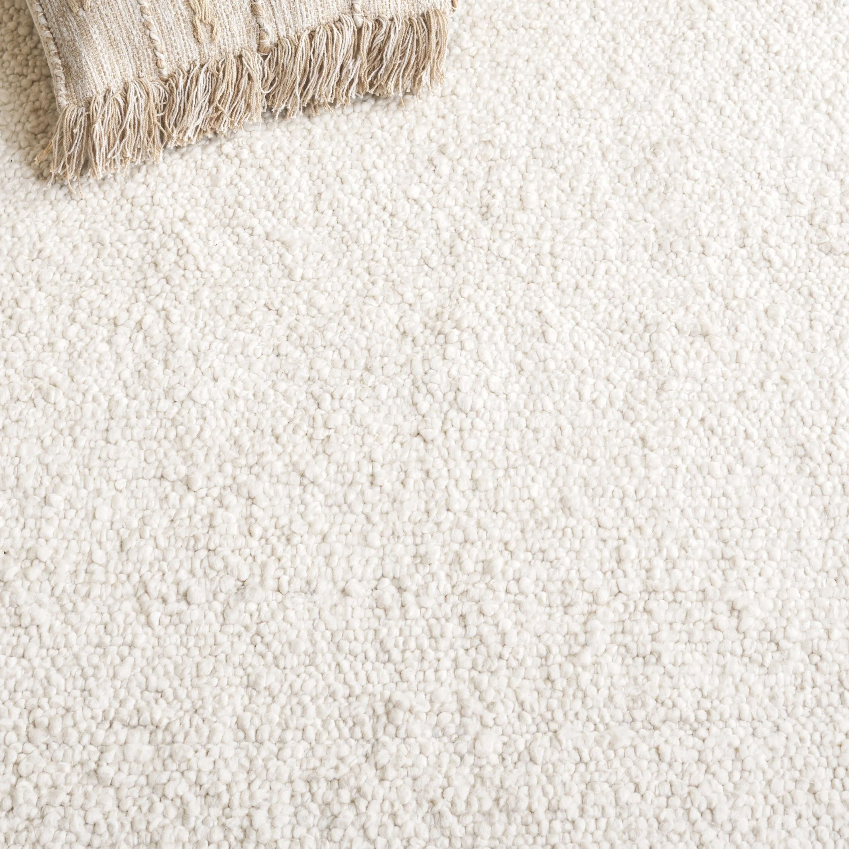 SAFAVIEH Hand-Loomed Renewal Annekathe Modern & Contemporary Rug