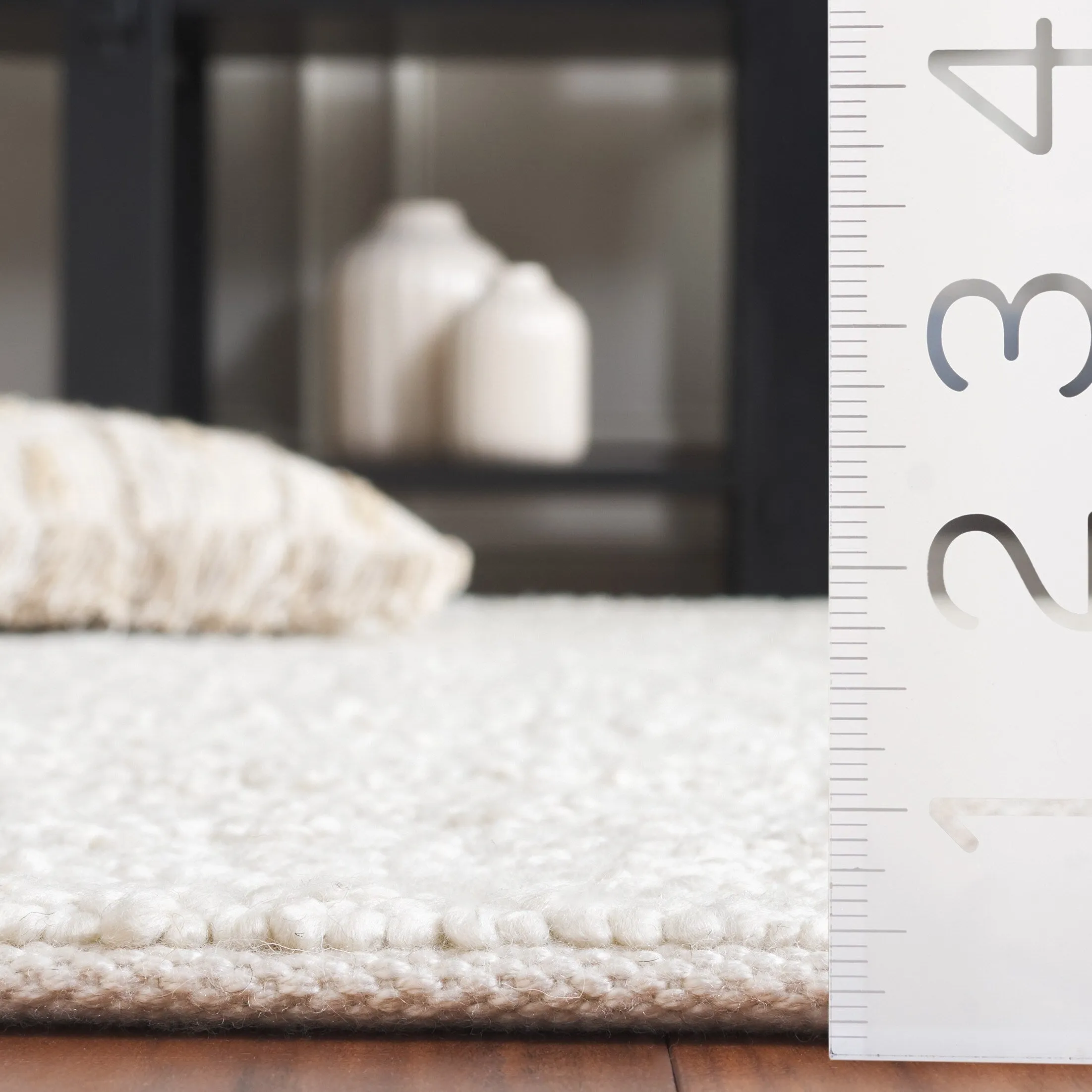 SAFAVIEH Hand-Loomed Renewal Annekathe Modern & Contemporary Rug