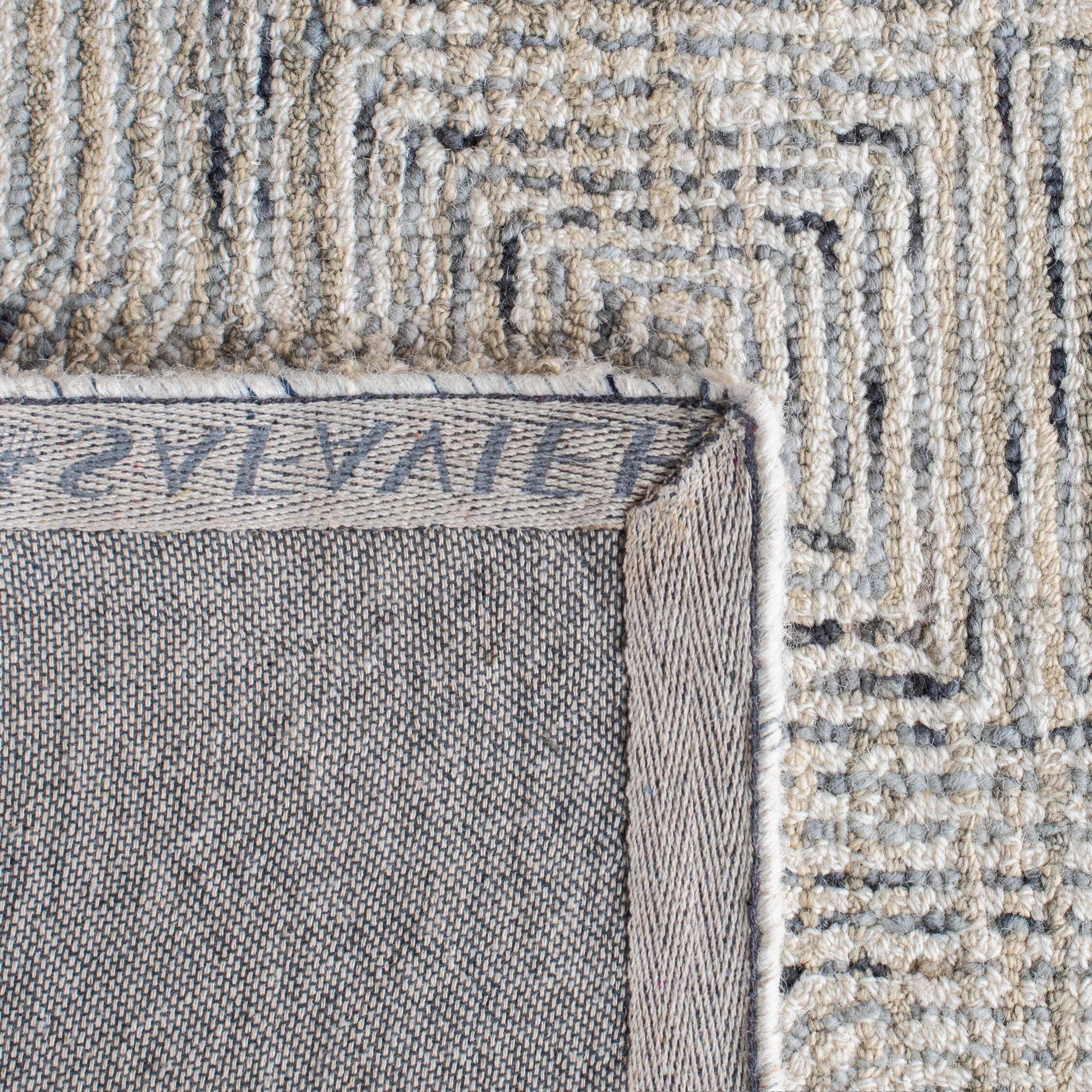SAFAVIEH Handmade Aspen Arina Bohemian & Eclectic Tribal Wool