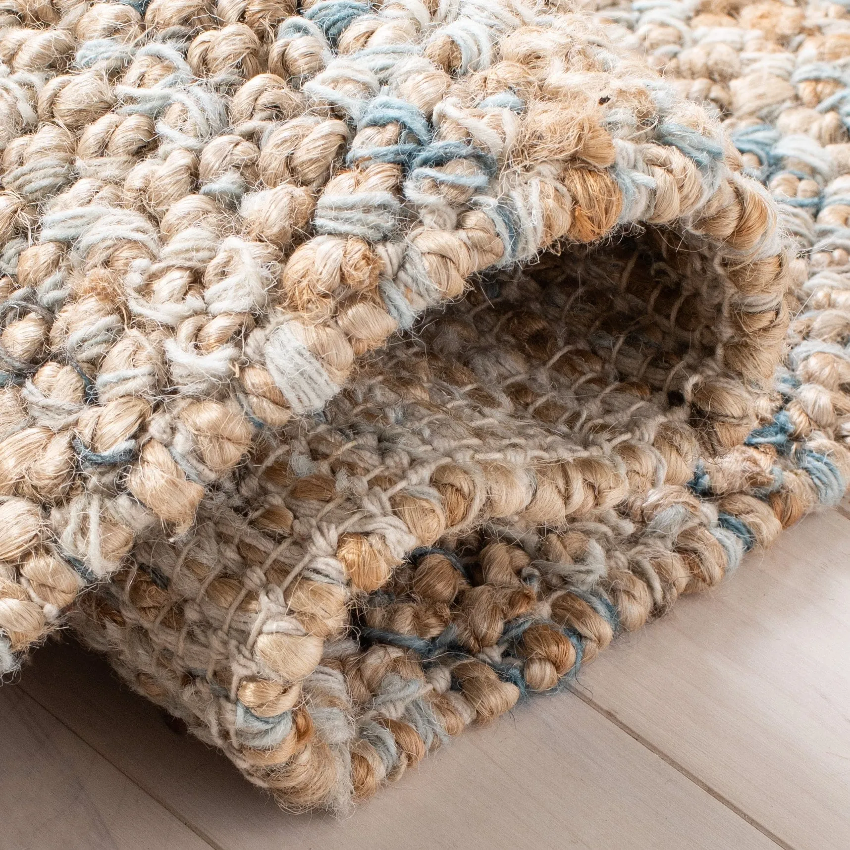 SAFAVIEH Handmade Bohemian Ancilla Jute Rug