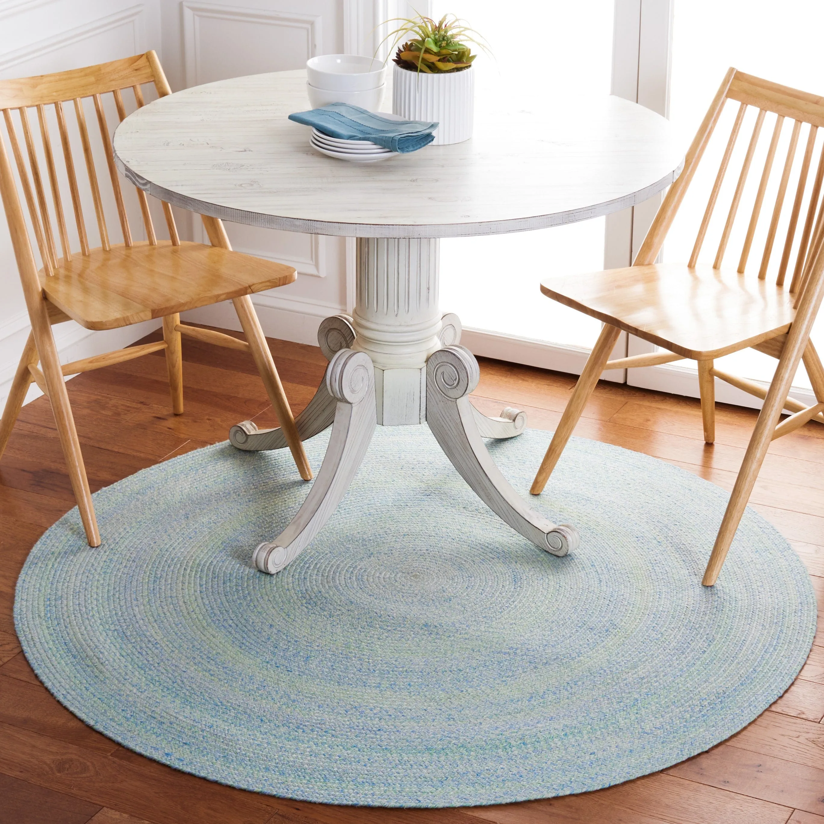 SAFAVIEH Handmade Braided Anastasie Round Rug