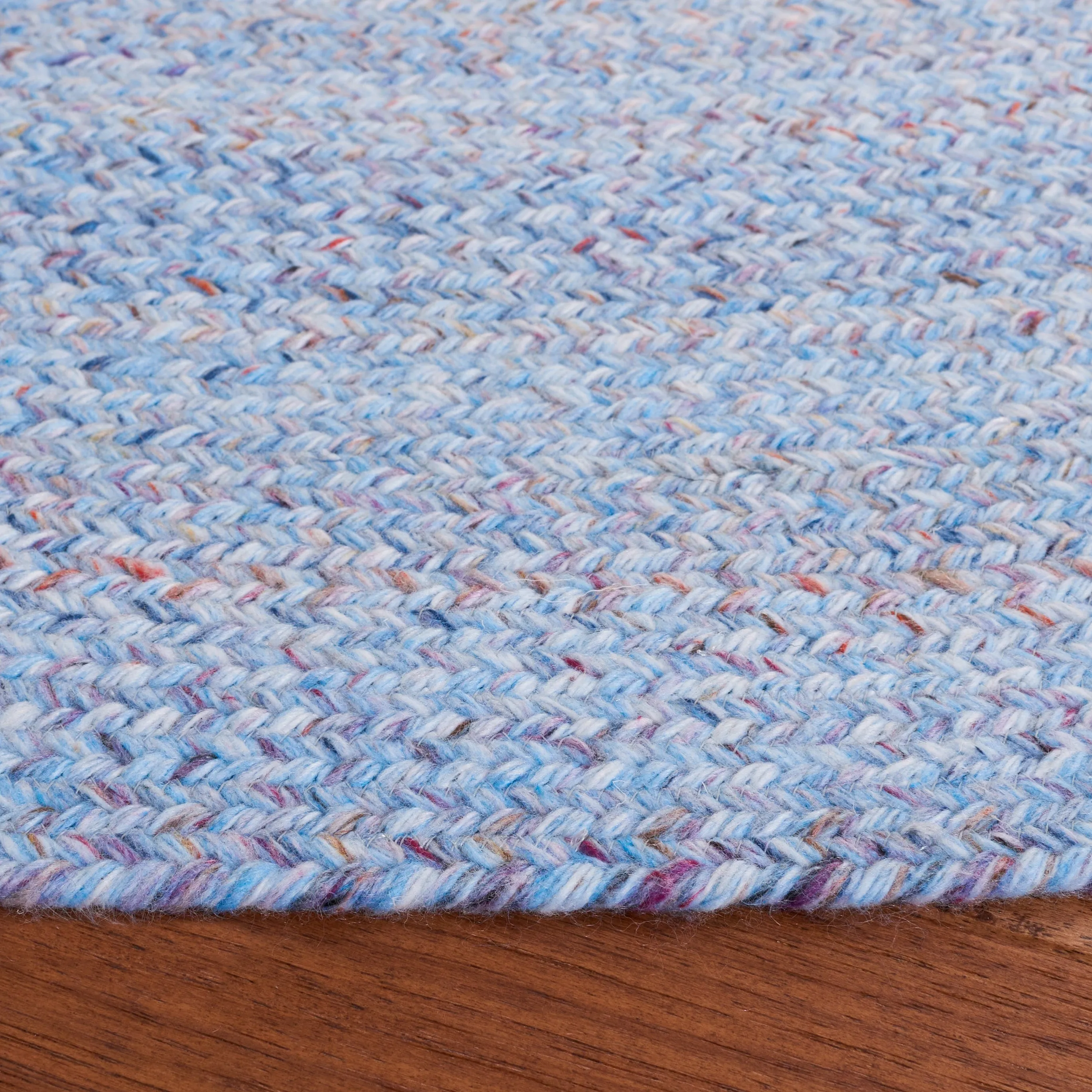 SAFAVIEH Handmade Braided Anastasie Round Rug