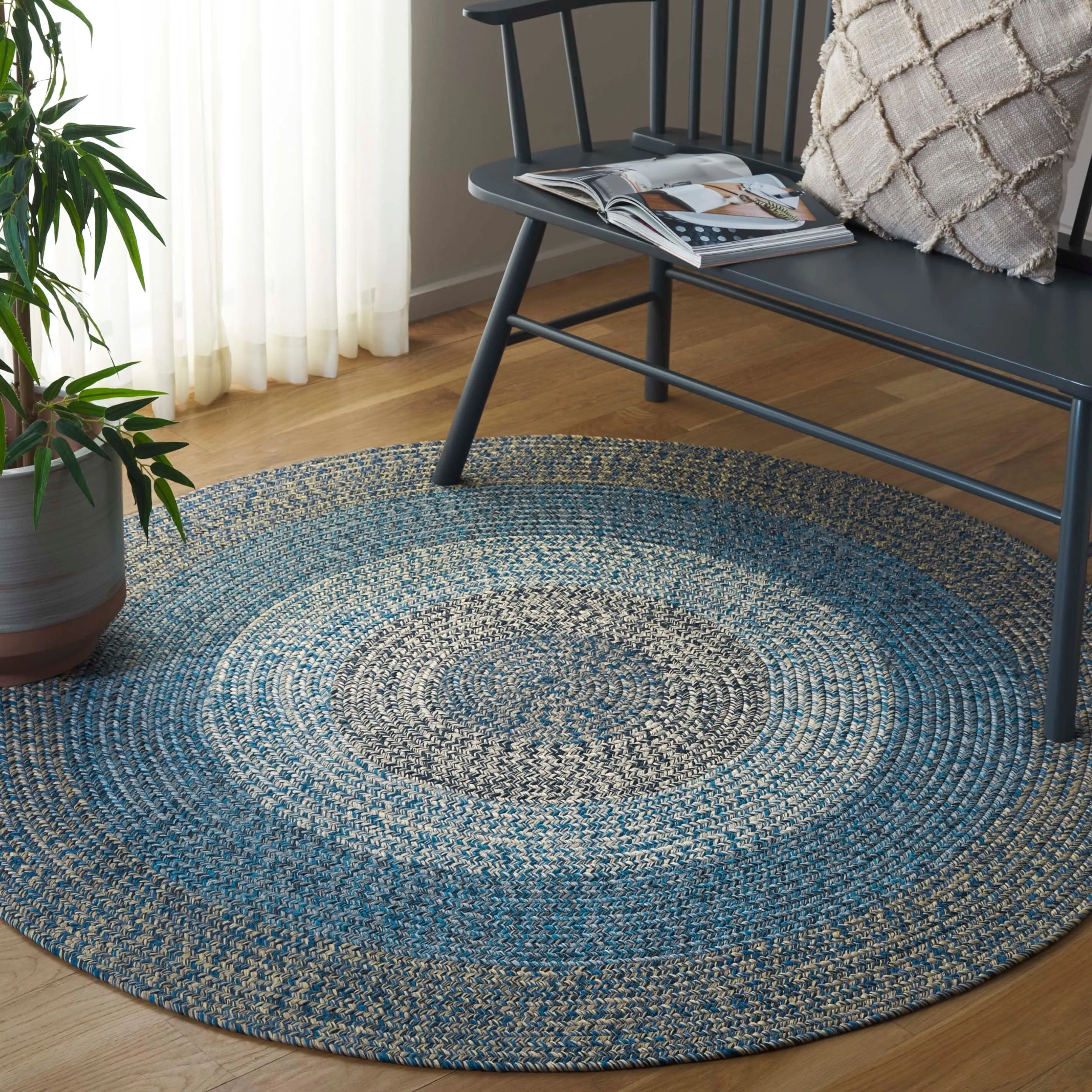 SAFAVIEH Handmade Braided Ecenur Indoor/Outdoor Machine Washable Rug