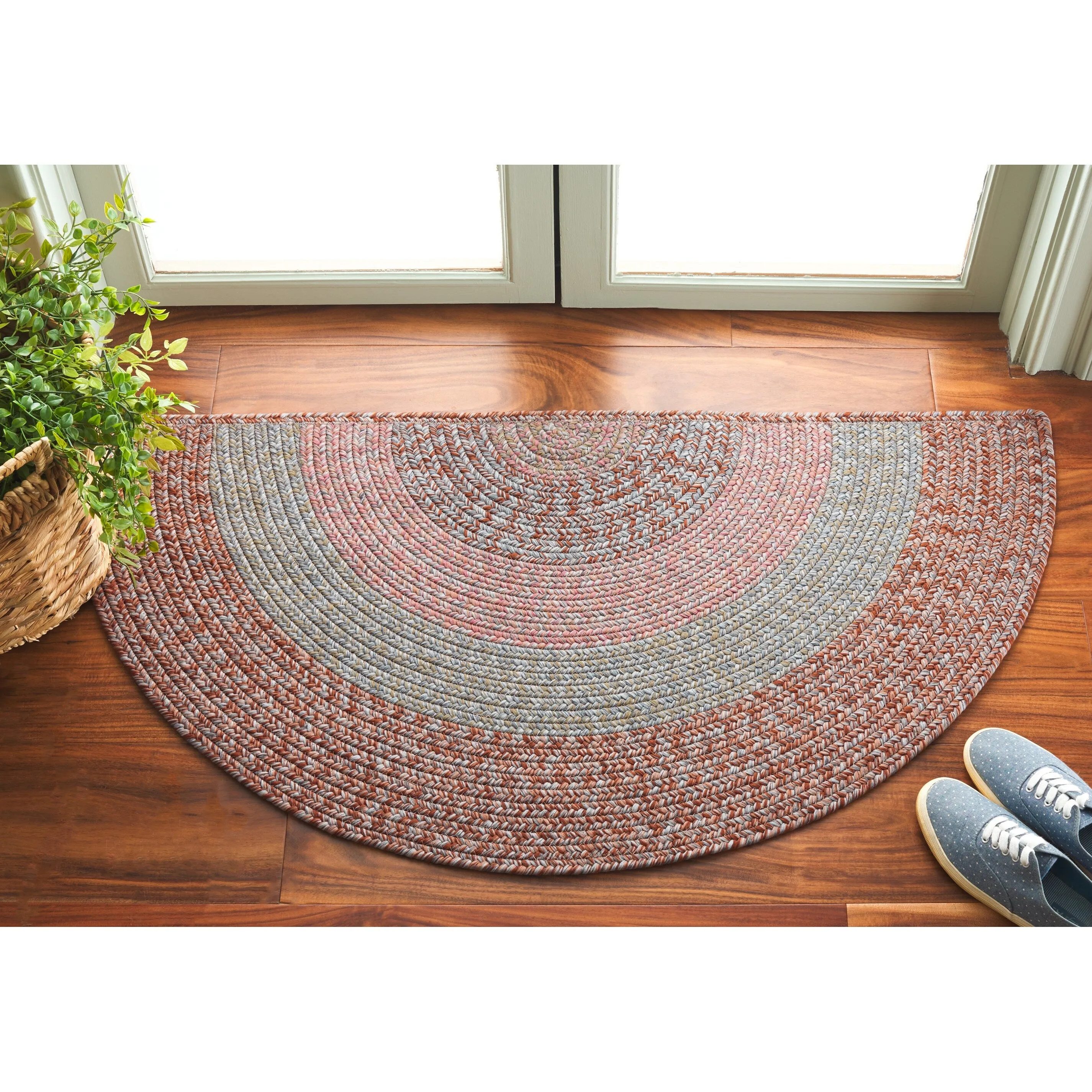 SAFAVIEH Handmade Braided Ecenur Indoor/Outdoor Machine Washable Rug