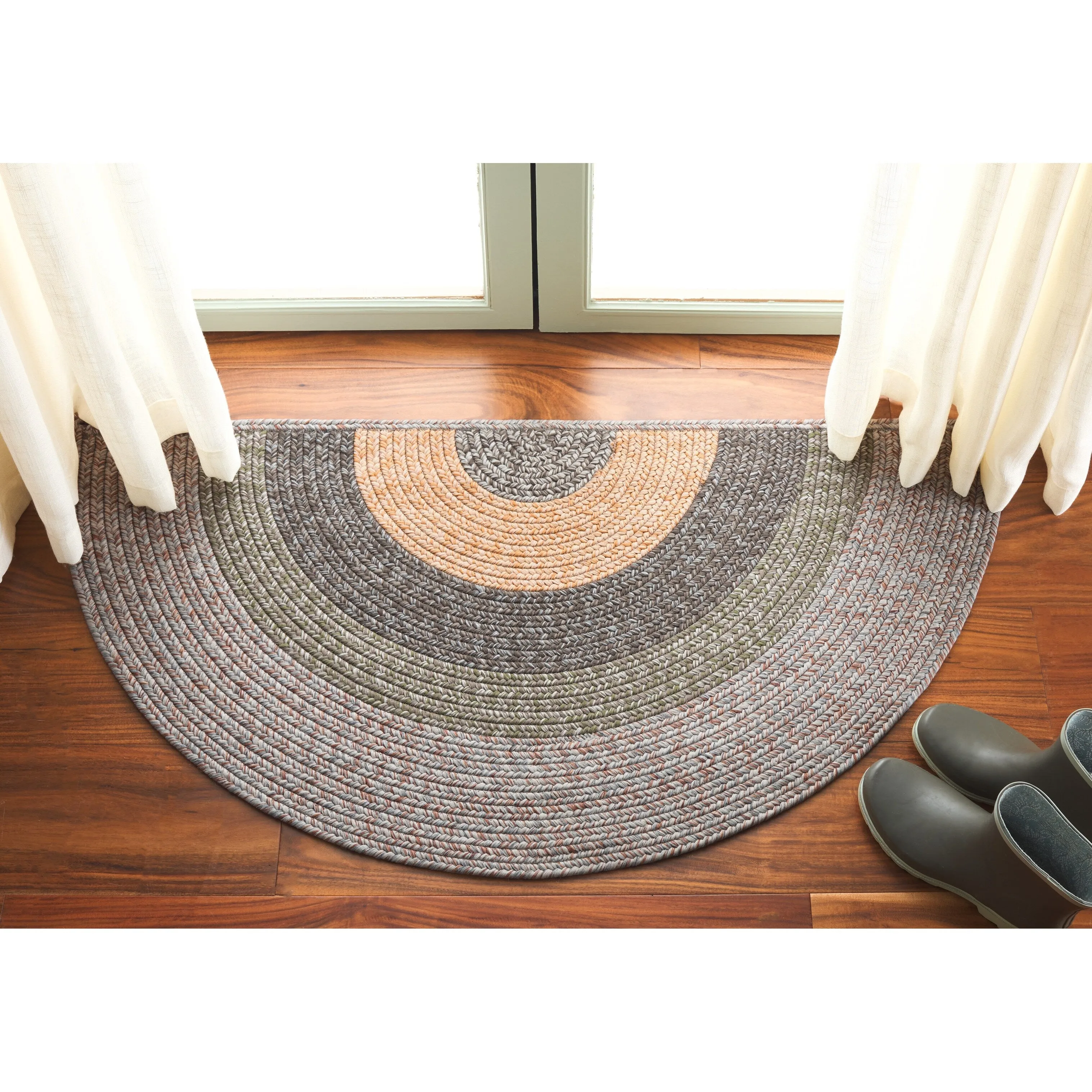 SAFAVIEH Handmade Braided Ecenur Indoor/Outdoor Machine Washable Rug