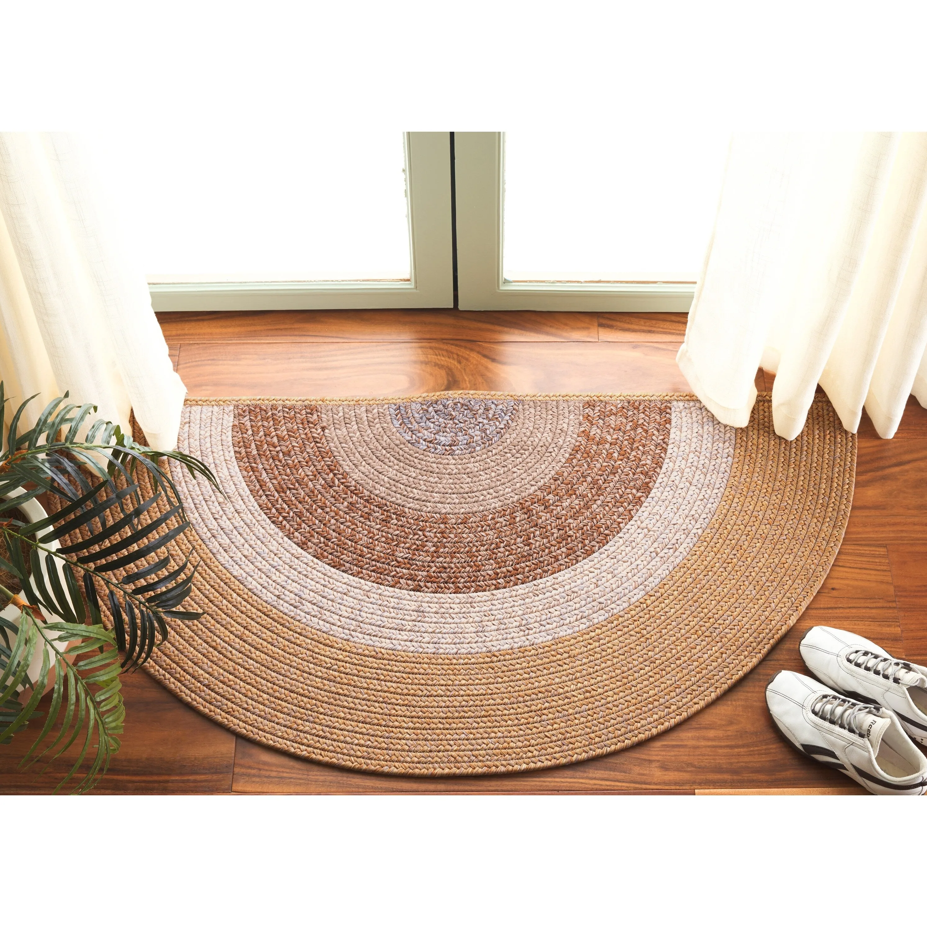 SAFAVIEH Handmade Braided Ecenur Indoor/Outdoor Machine Washable Rug