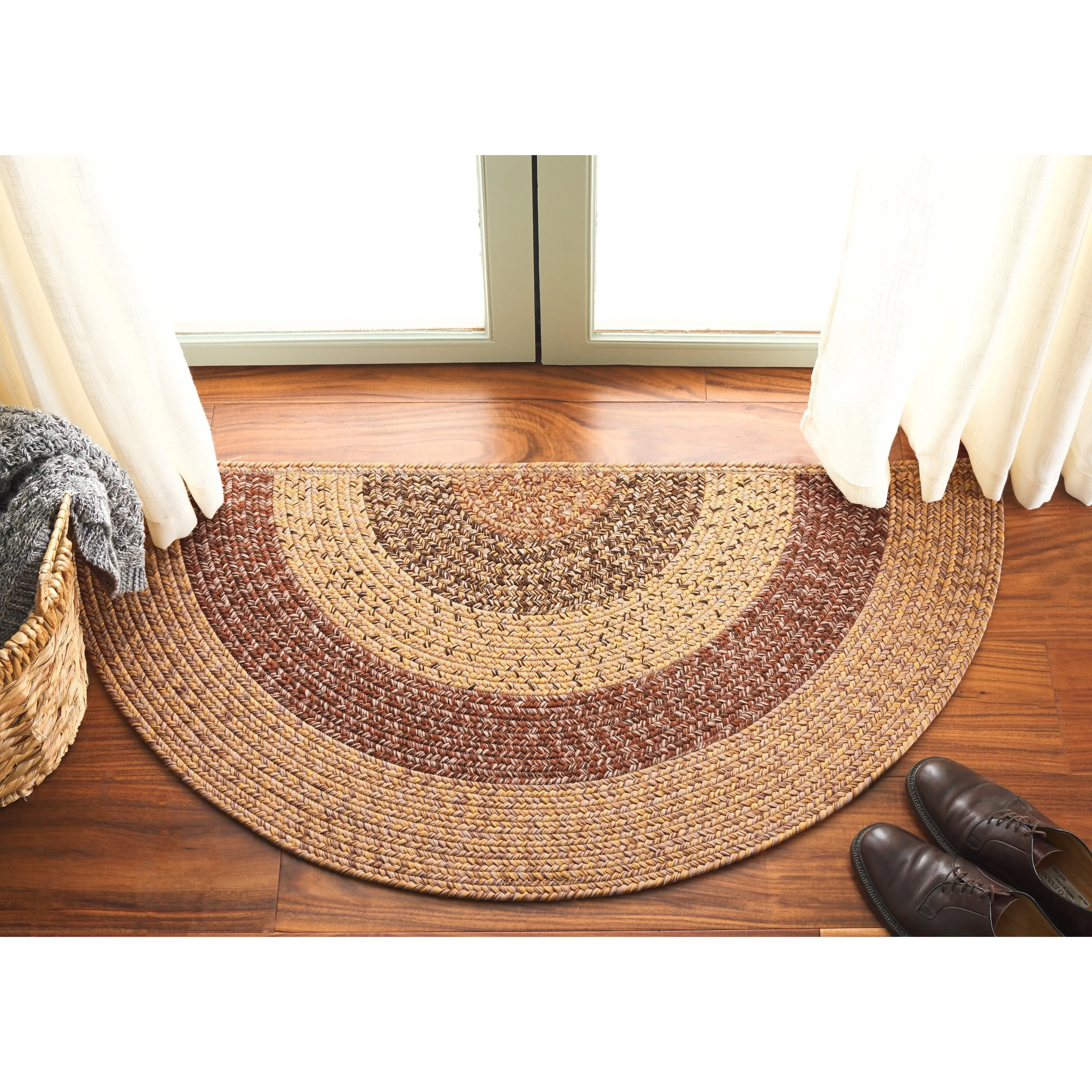 SAFAVIEH Handmade Braided Ecenur Indoor/Outdoor Machine Washable Rug