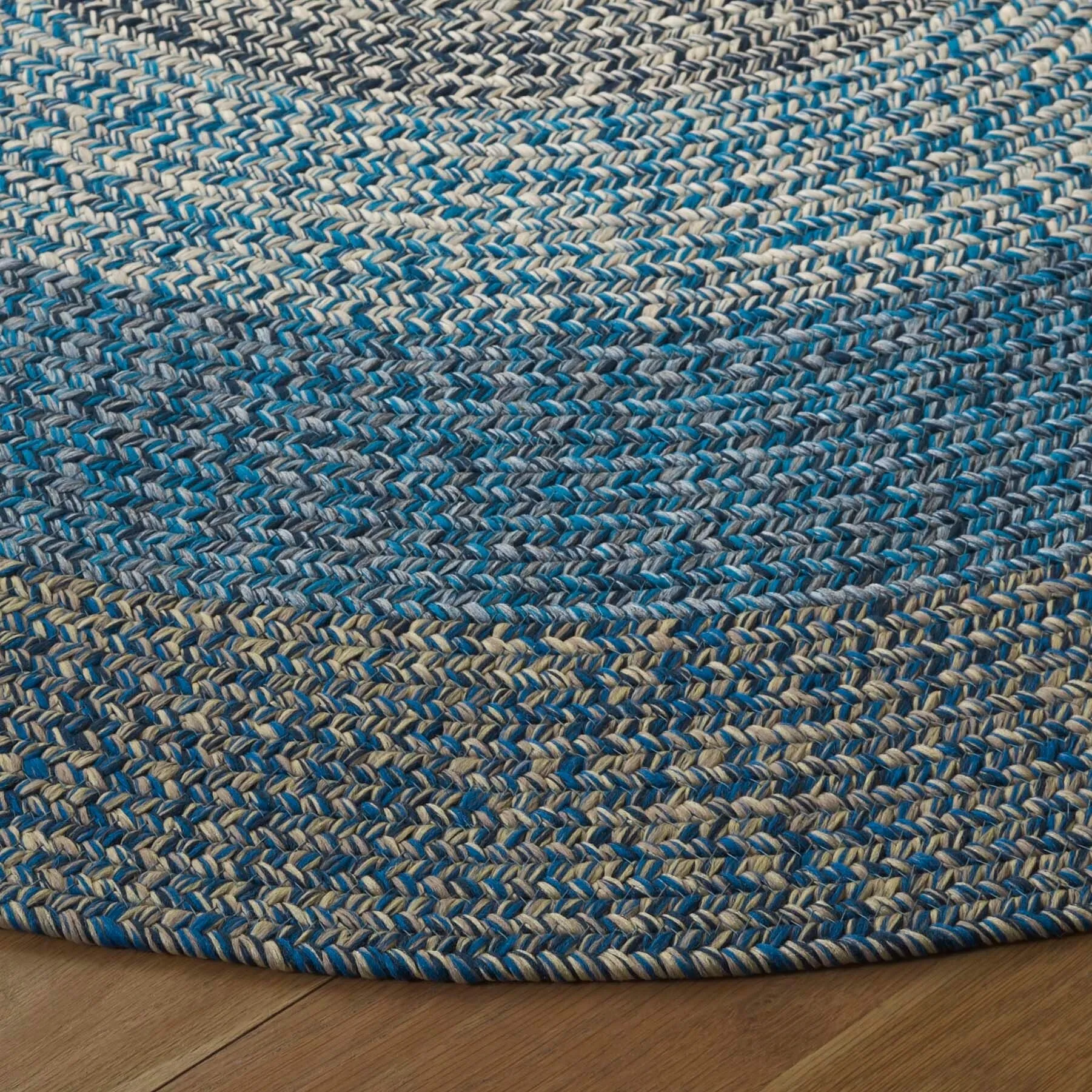 SAFAVIEH Handmade Braided Ecenur Indoor/Outdoor Machine Washable Rug