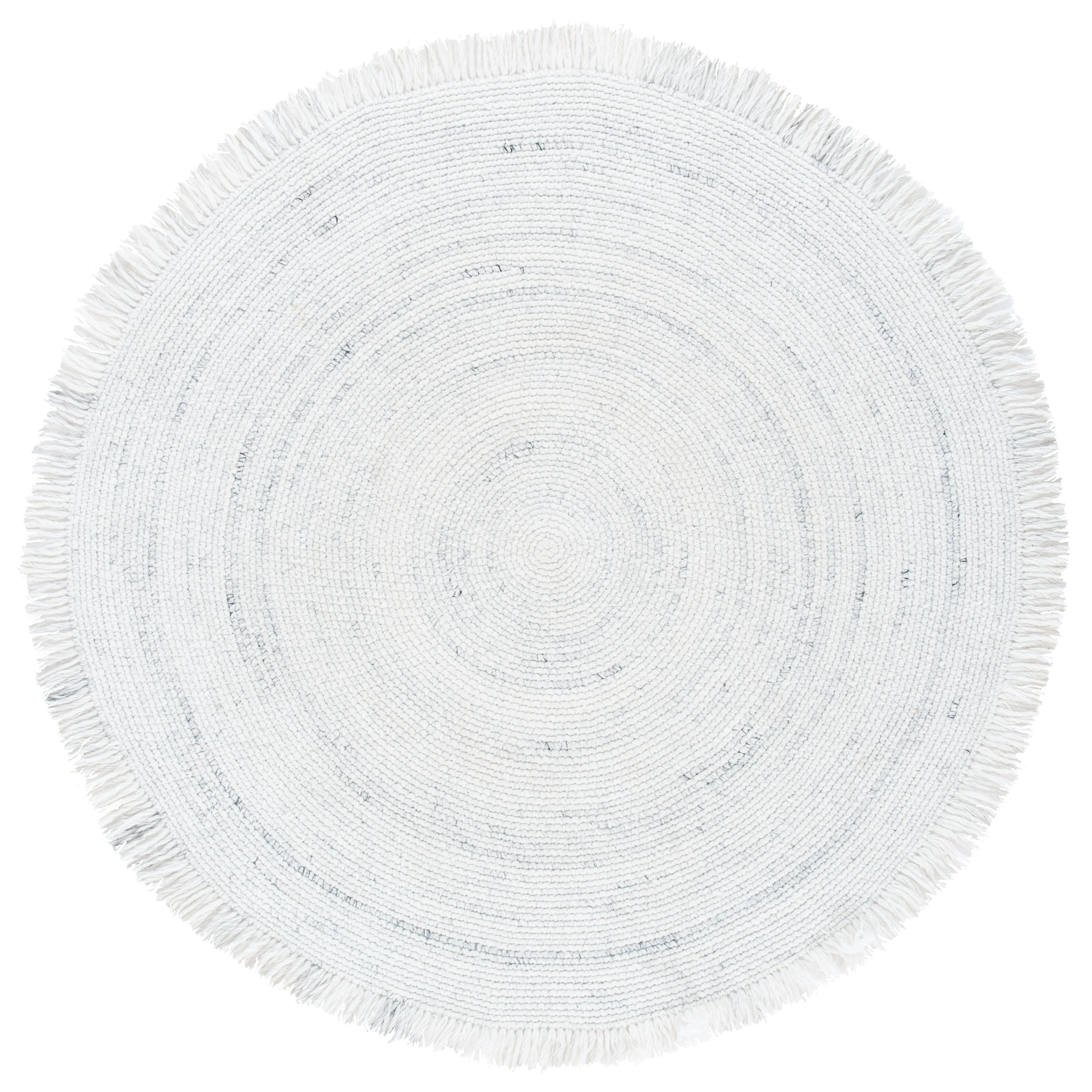 SAFAVIEH Handmade Braided Pelagia Fringe Round Rug