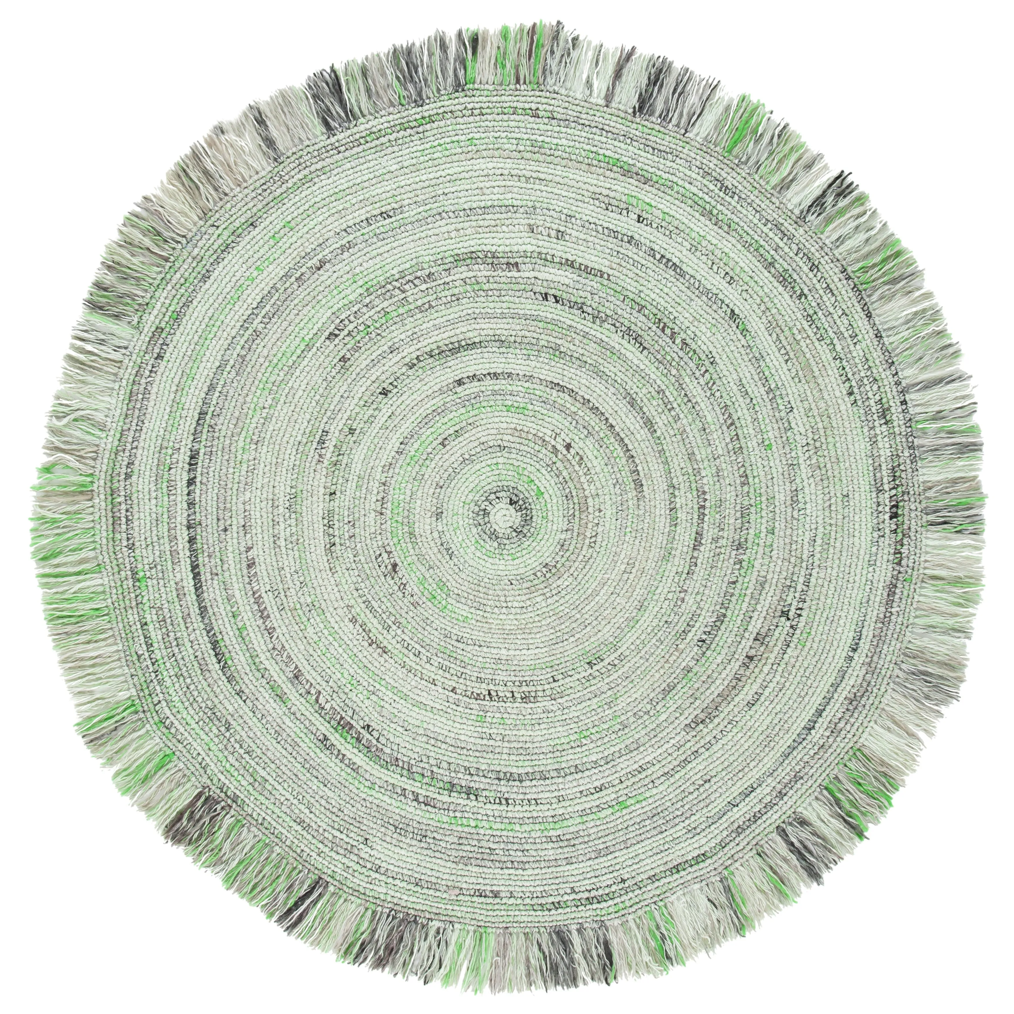 SAFAVIEH Handmade Braided Pelagia Fringe Round Rug