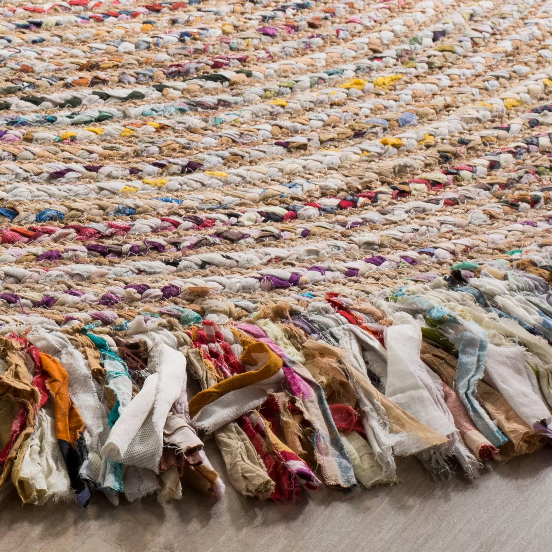 SAFAVIEH Handmade Cape Cod Imbi Coastal Jute Fringe Rug