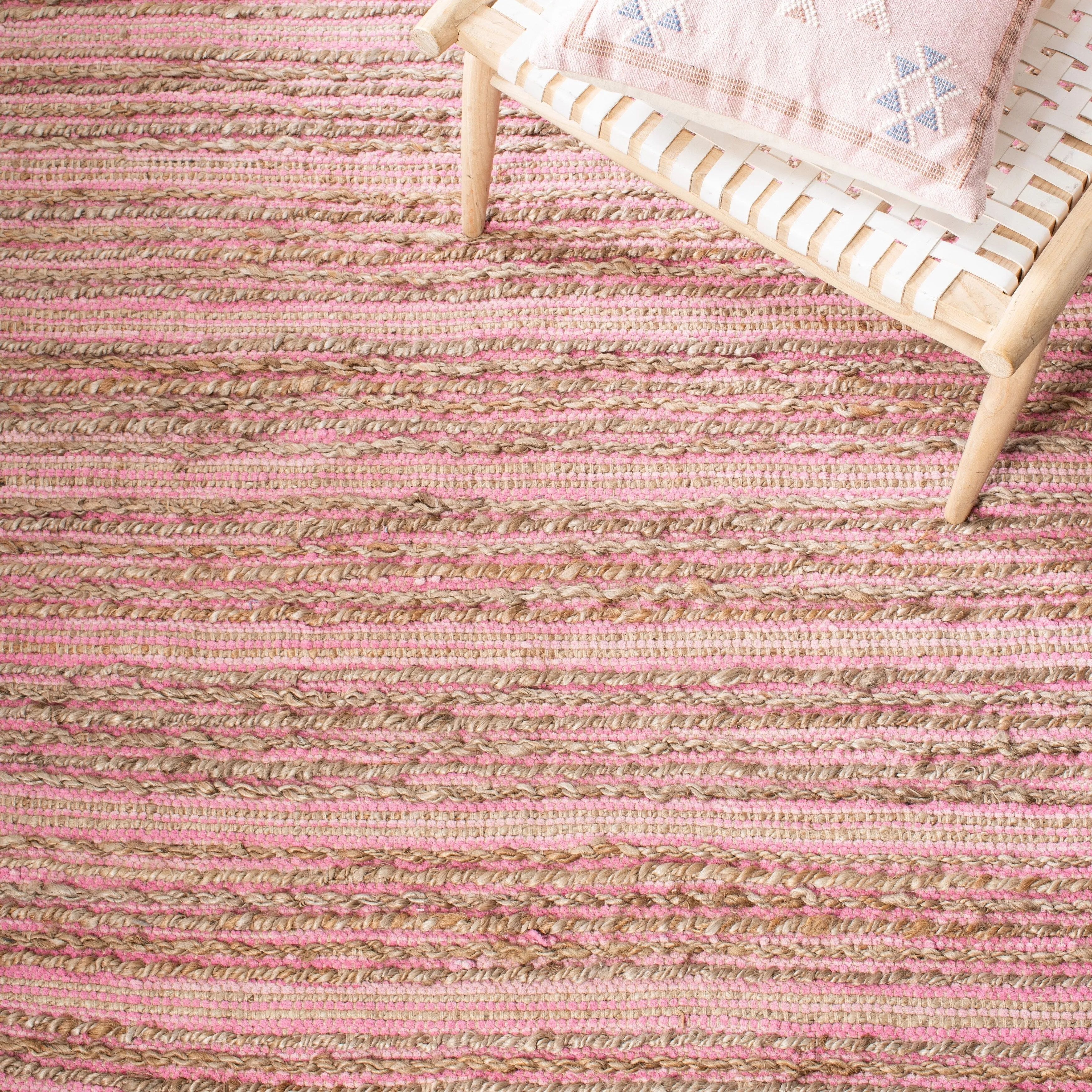 SAFAVIEH Handmade Cape Cod Nicolien Coastal Jute Rug