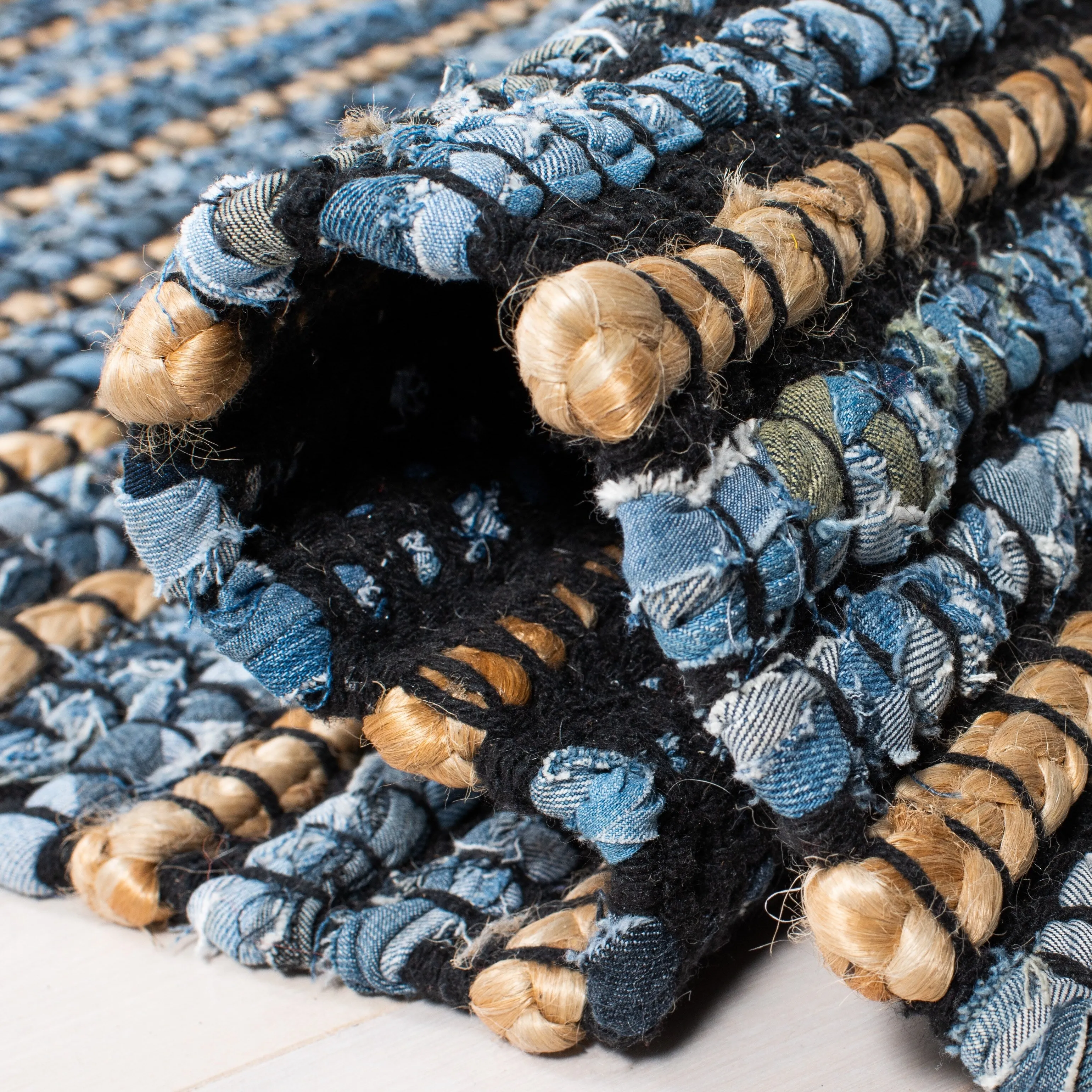 SAFAVIEH Handmade Cape Cod Shinako Bohemian Jute Rug