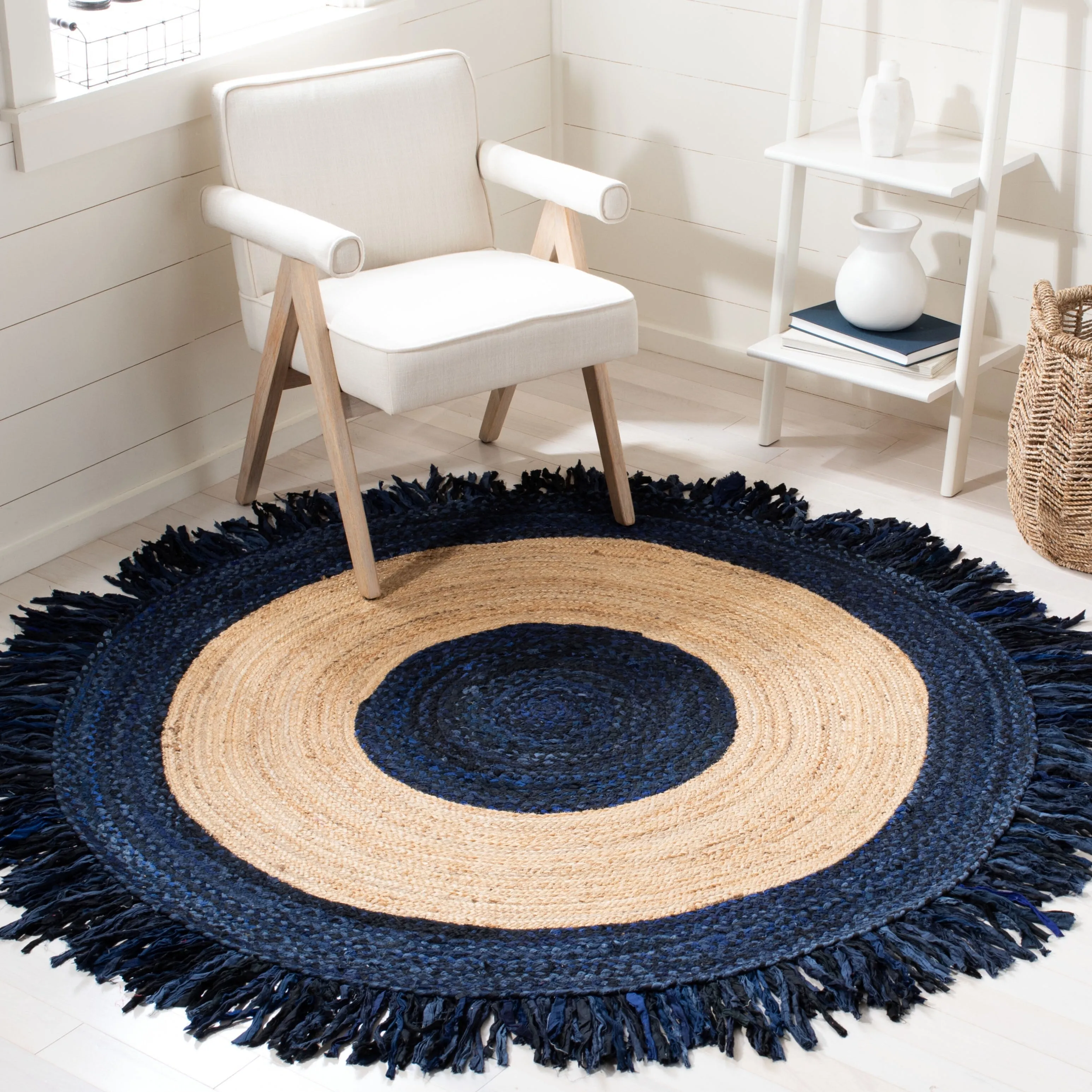 SAFAVIEH Handmade Cape Cod Wobke Jute Rug with Fringe