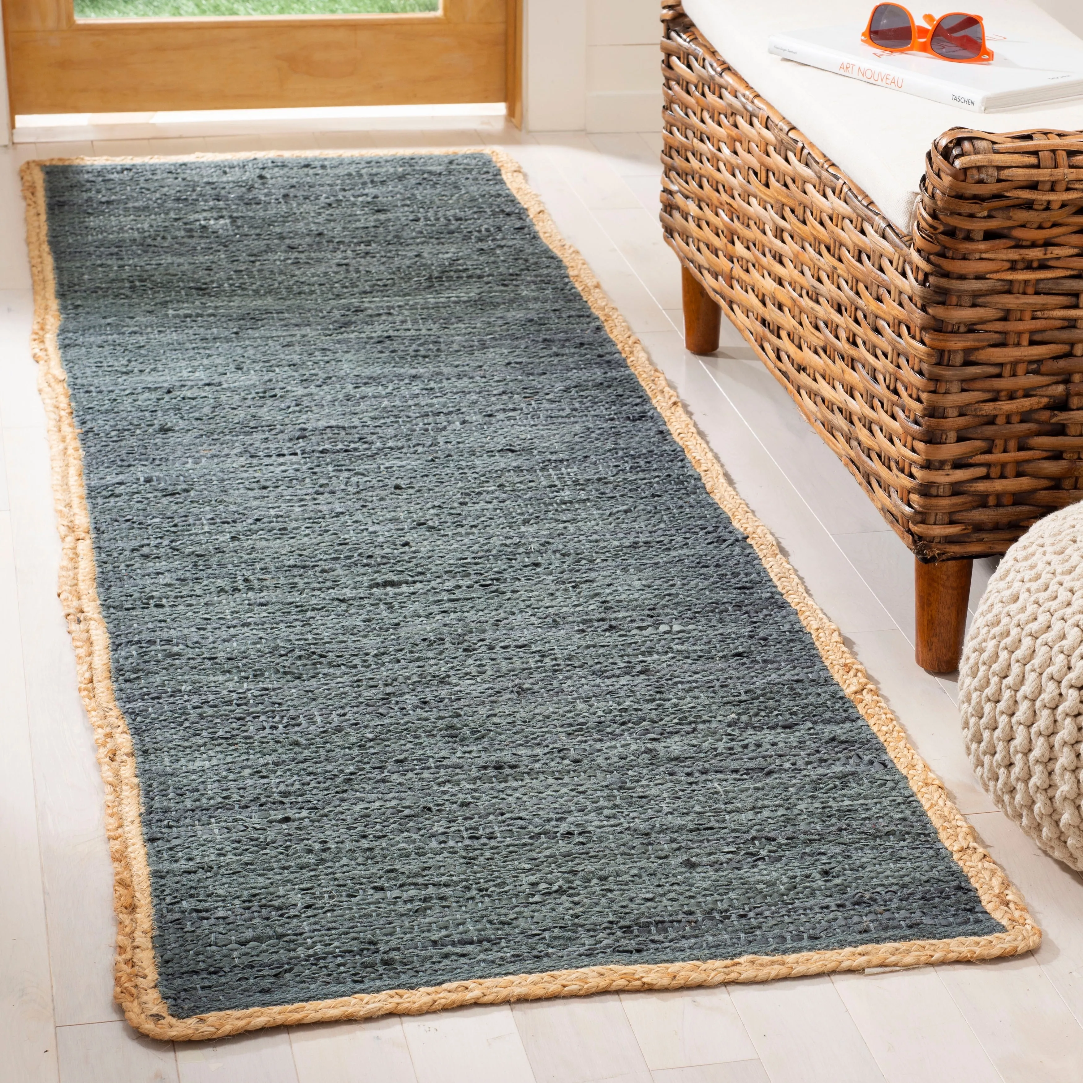 SAFAVIEH Handmade Cape Cod Xanum Coastal Jute Rug