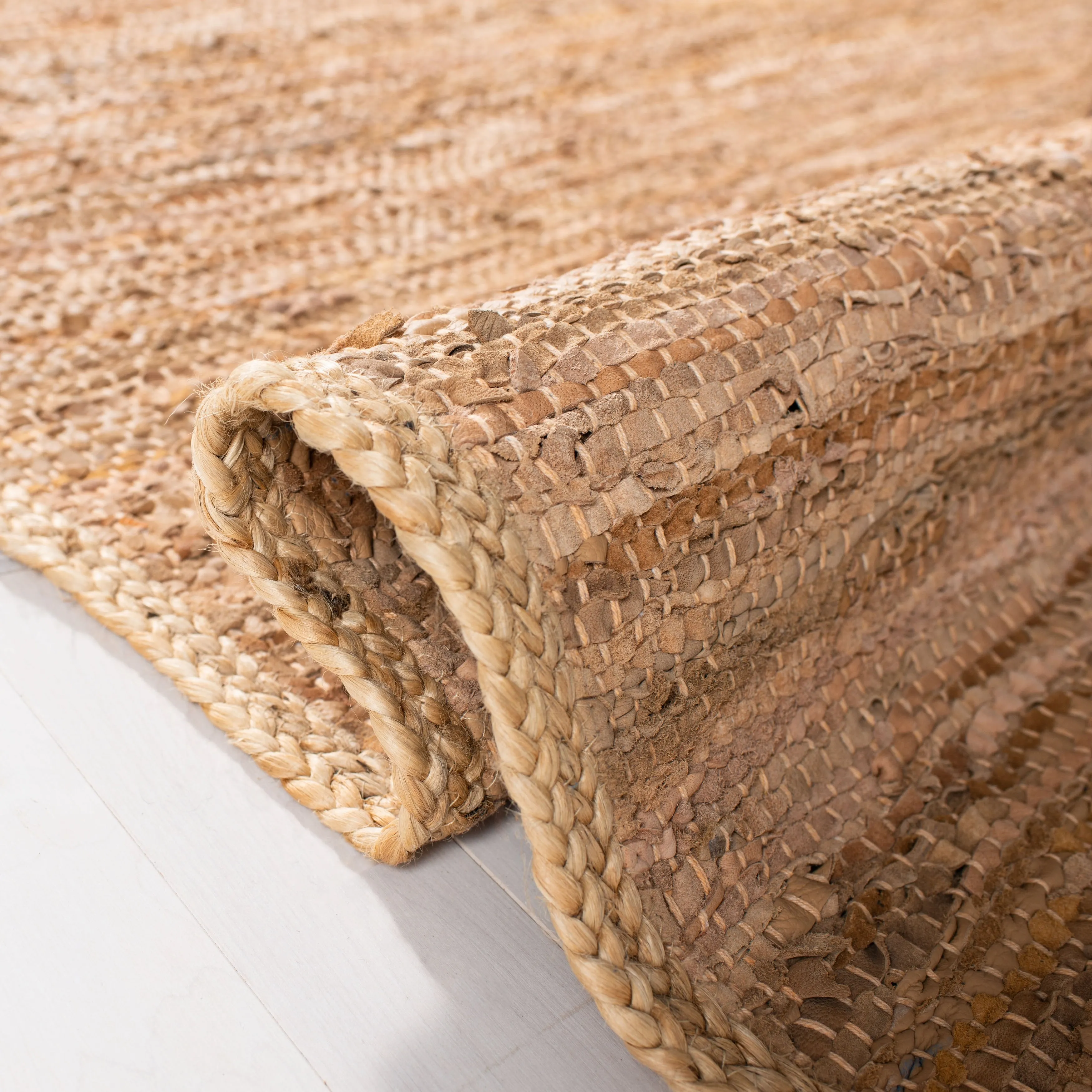 SAFAVIEH Handmade Cape Cod Xanum Coastal Jute Rug