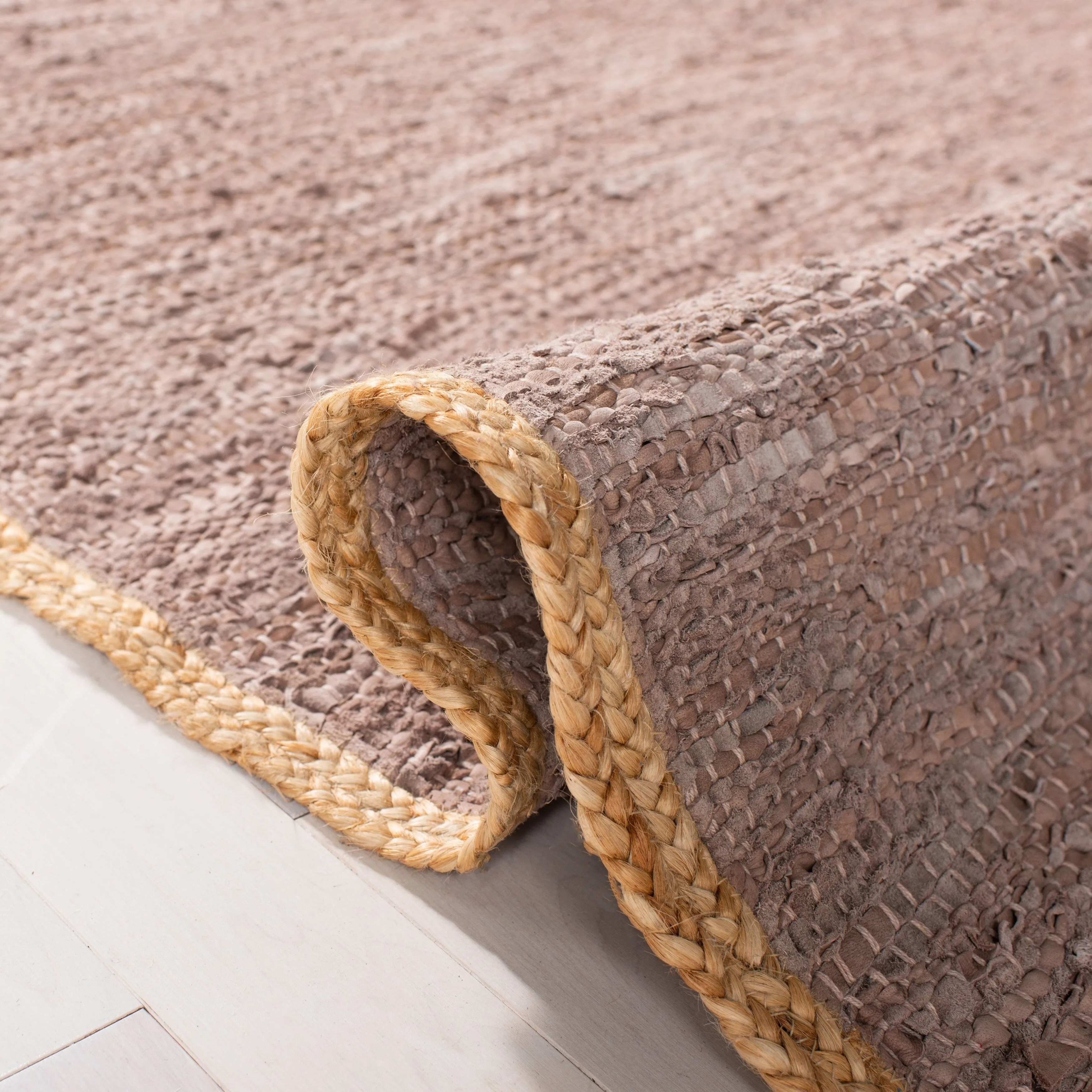 SAFAVIEH Handmade Cape Cod Xanum Coastal Jute Rug
