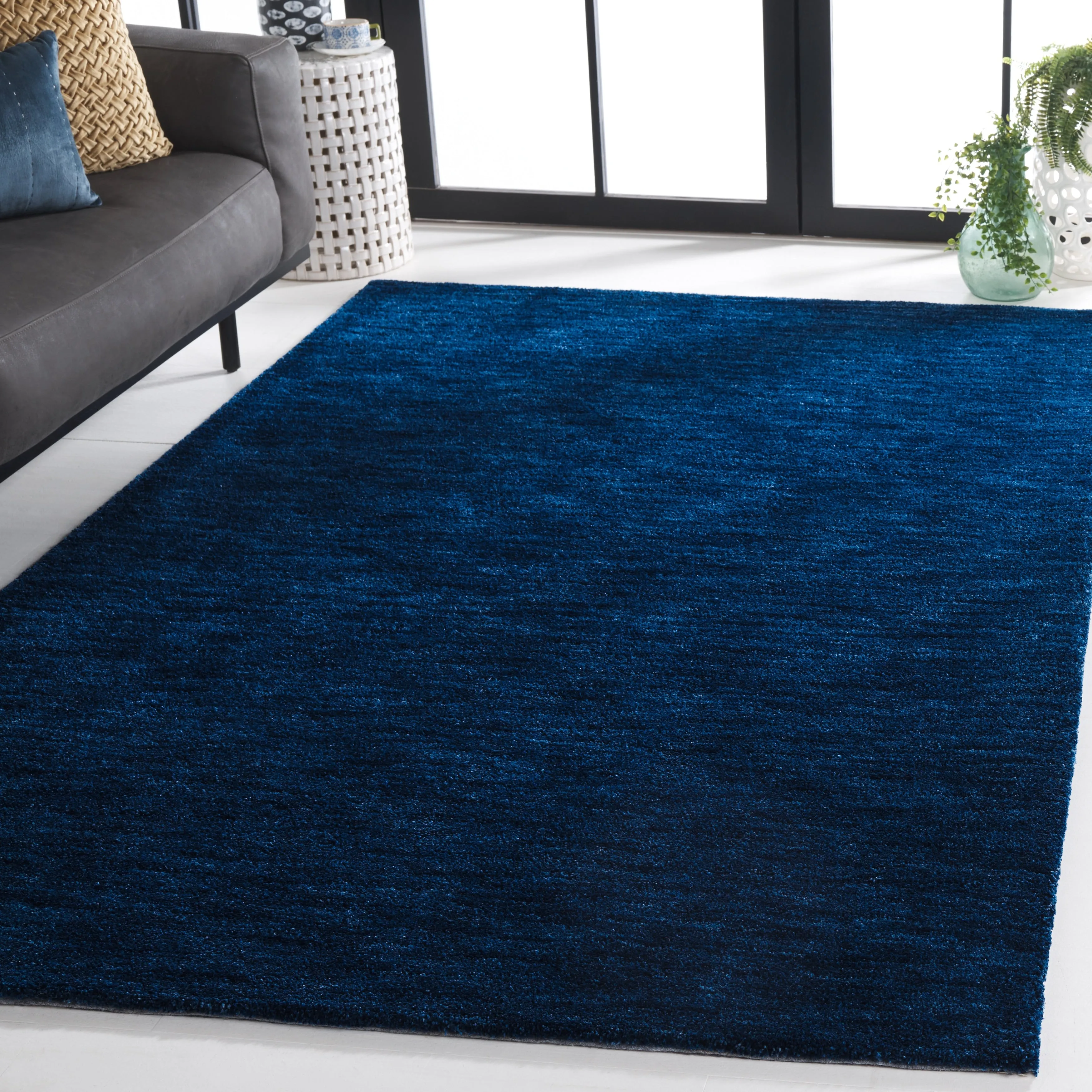 SAFAVIEH Handmade Carmine Virginica Modern & Contemporary Rug