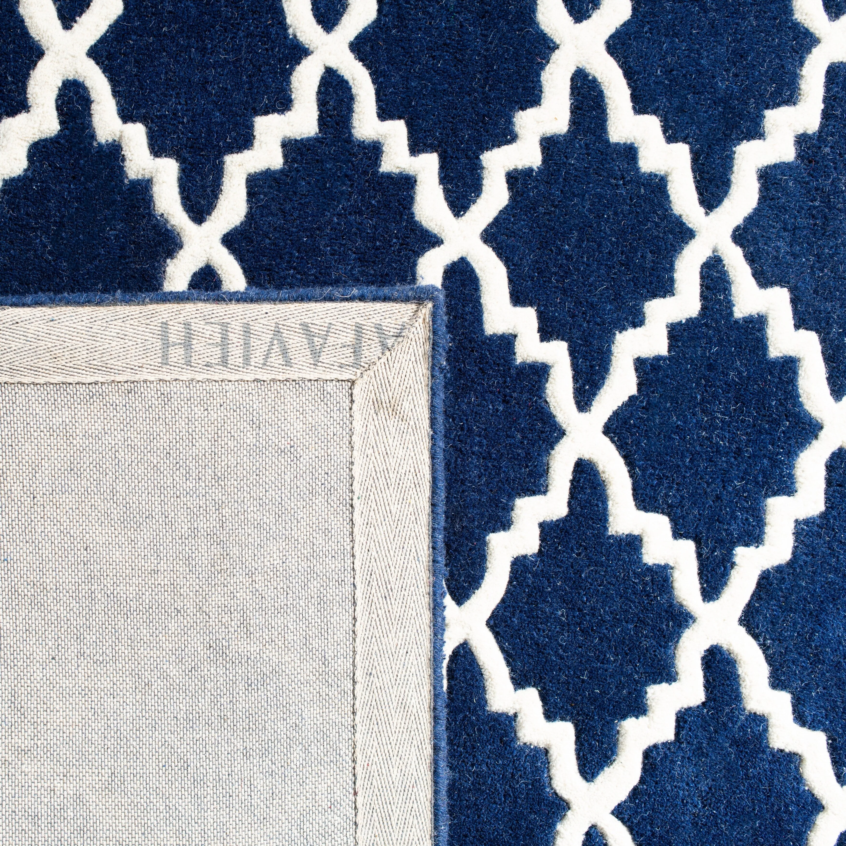 SAFAVIEH Handmade Chatham Slavna Modern Moroccan Wool Rug