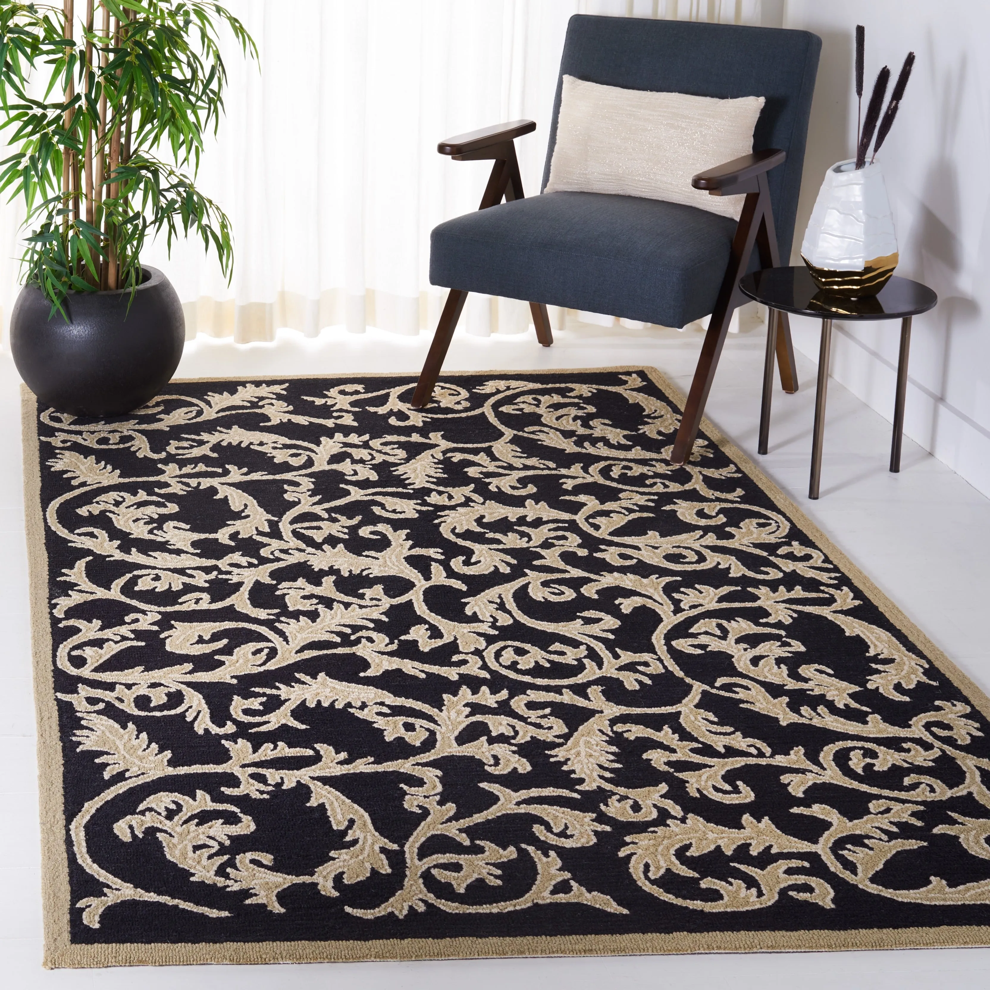 SAFAVIEH Handmade Chelsea Smita French Country Wool Rug