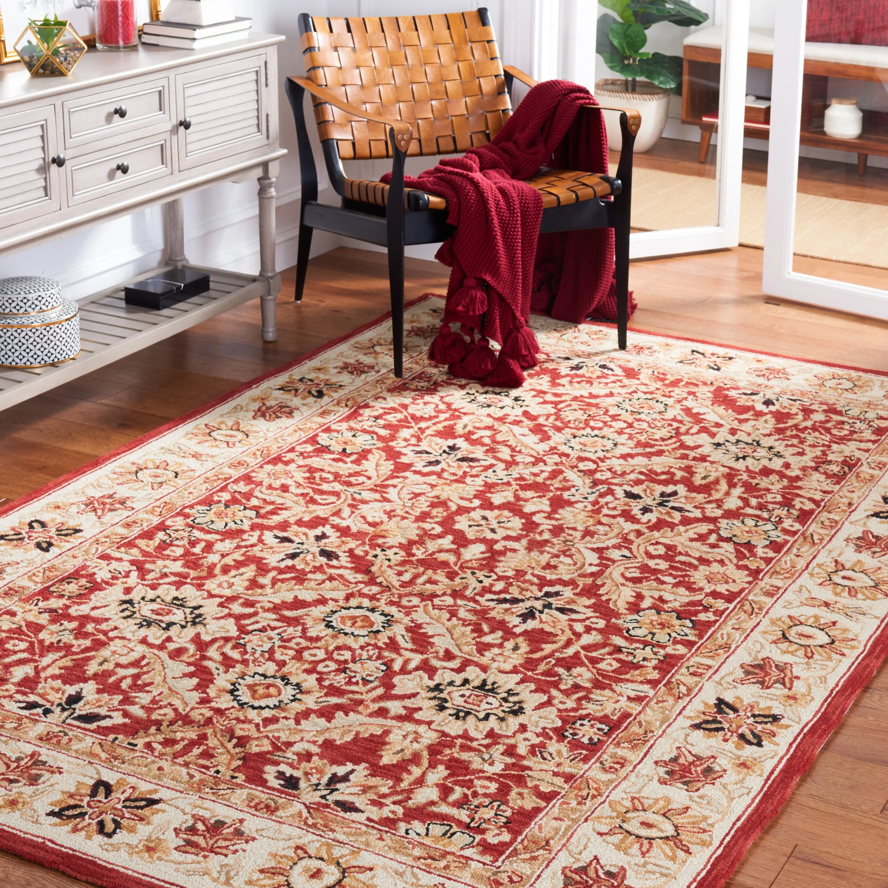 SAFAVIEH Handmade Chelsea Vermont French Country Wool Rug