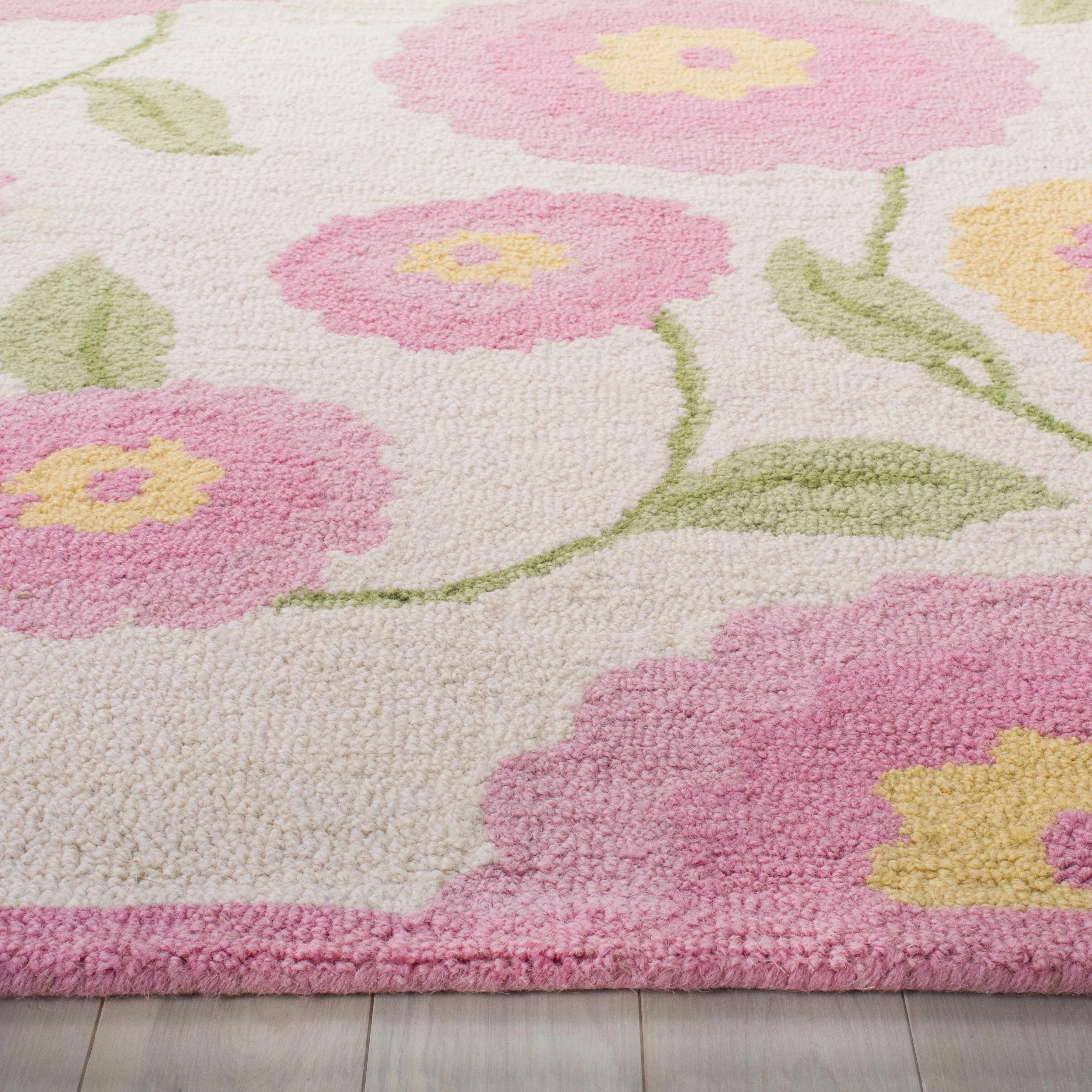 SAFAVIEH Handmade Children's Spring Heidbra Ivory New Zealand Wool Rug