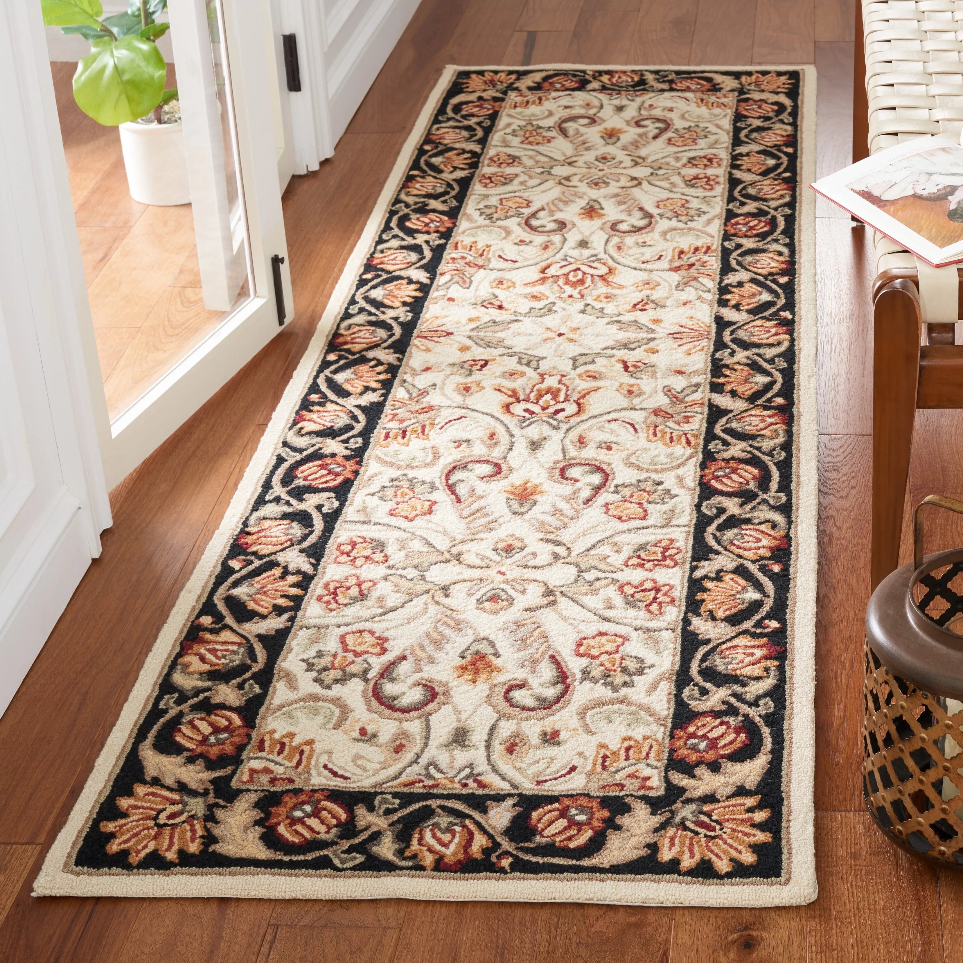 SAFAVIEH Handmade Easy Care Hiltraut Oriental Rug