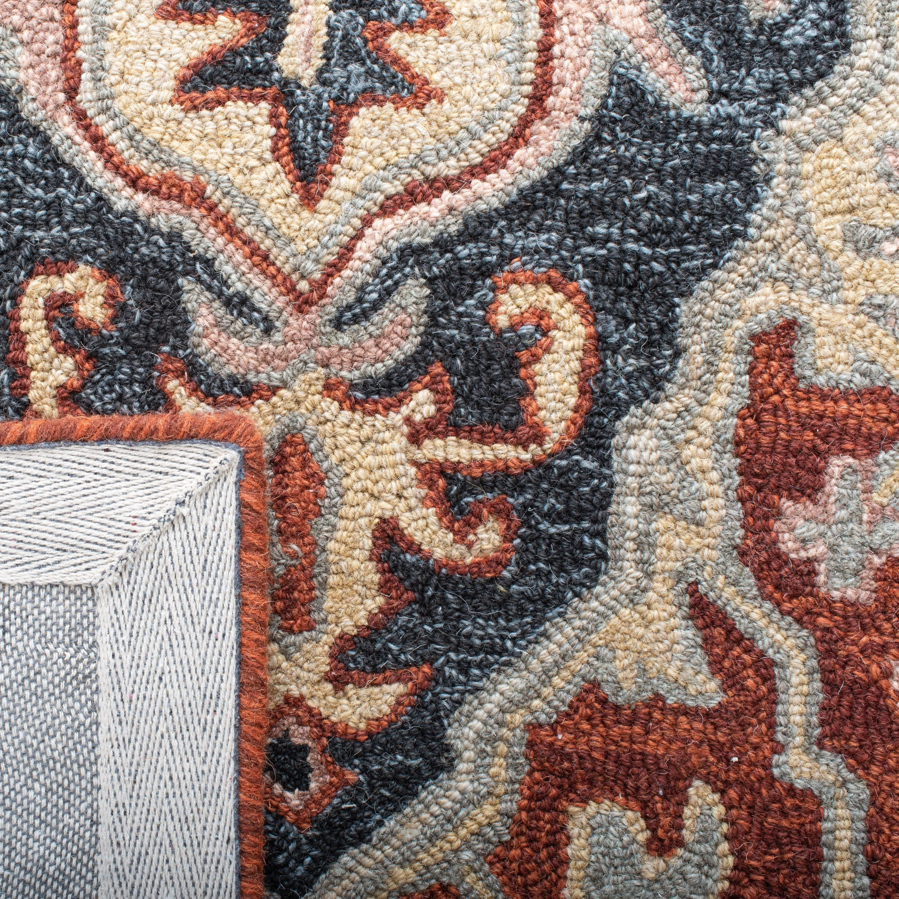 SAFAVIEH Handmade Heritage Marjanca Traditional Wool Rug