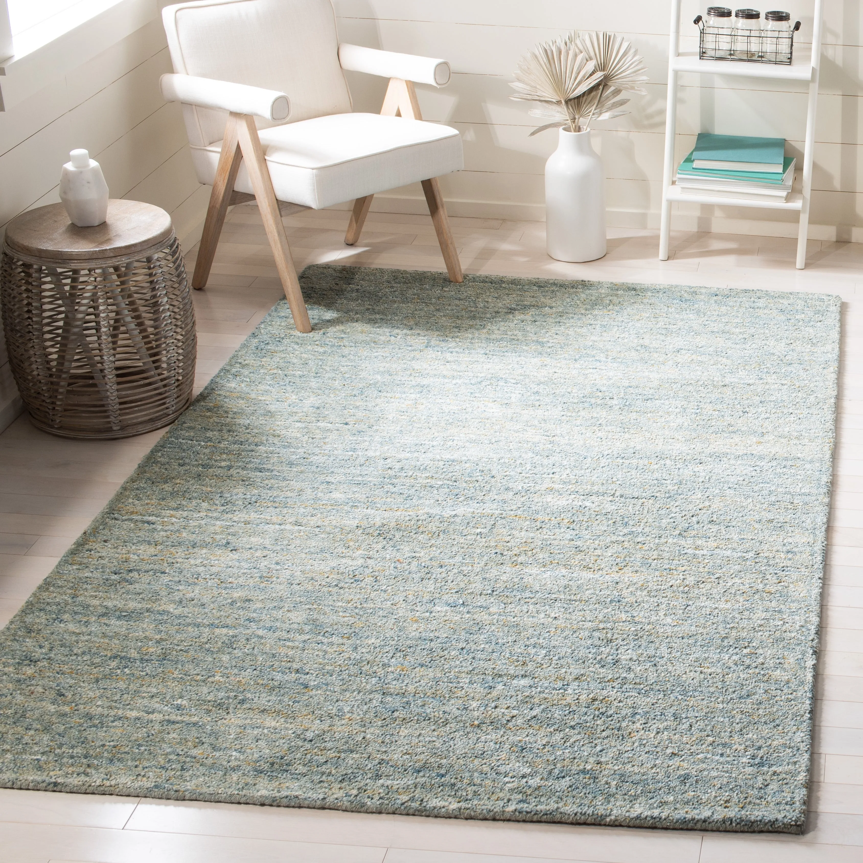 SAFAVIEH Handmade Himalaya Deco Frame & Contemporary Solid Ivory Wool
