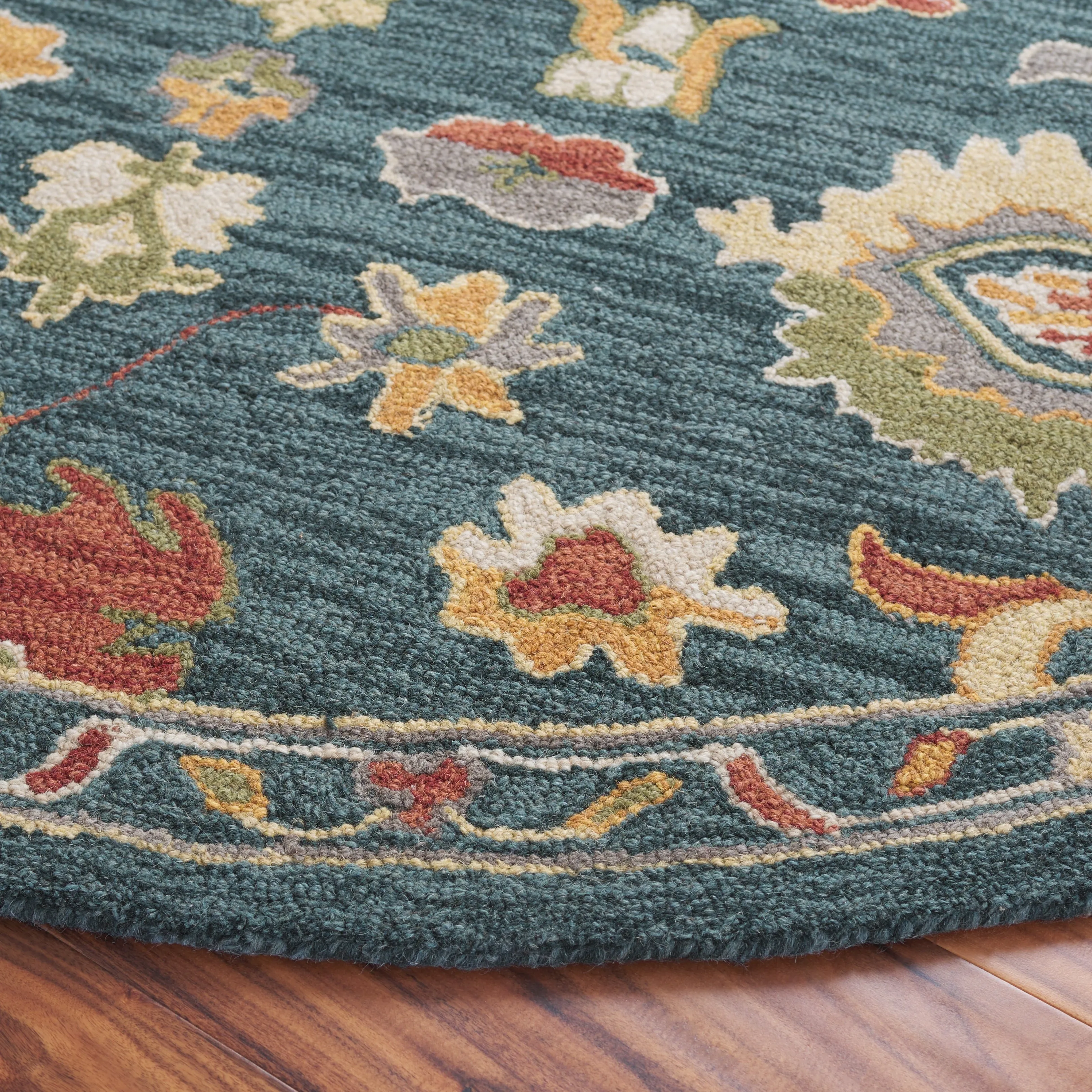 SAFAVIEH Handmade Metro Gilette French Country Floral Wool Rug