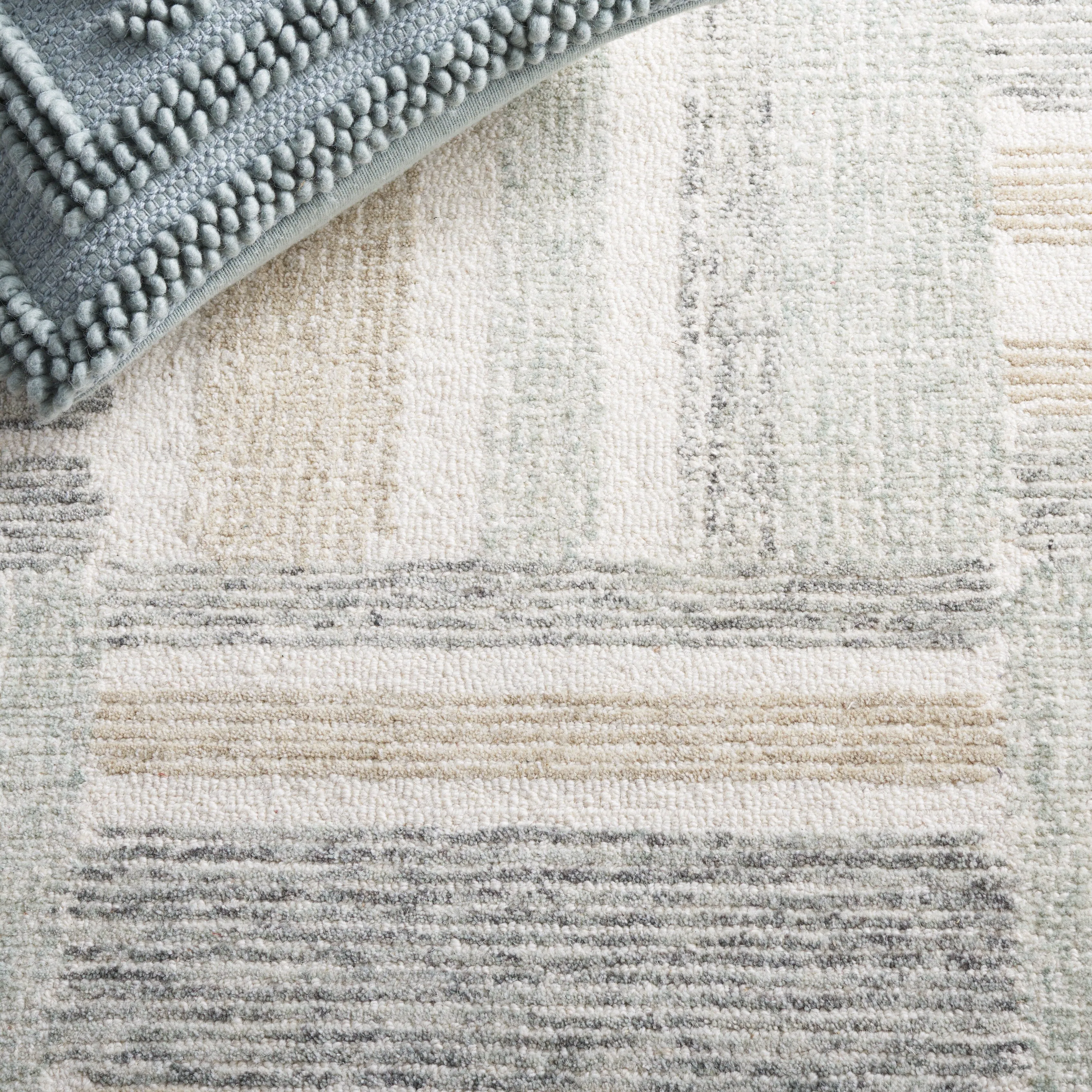 SAFAVIEH Handmade Micro-Loop Belle Modern Wool Rug