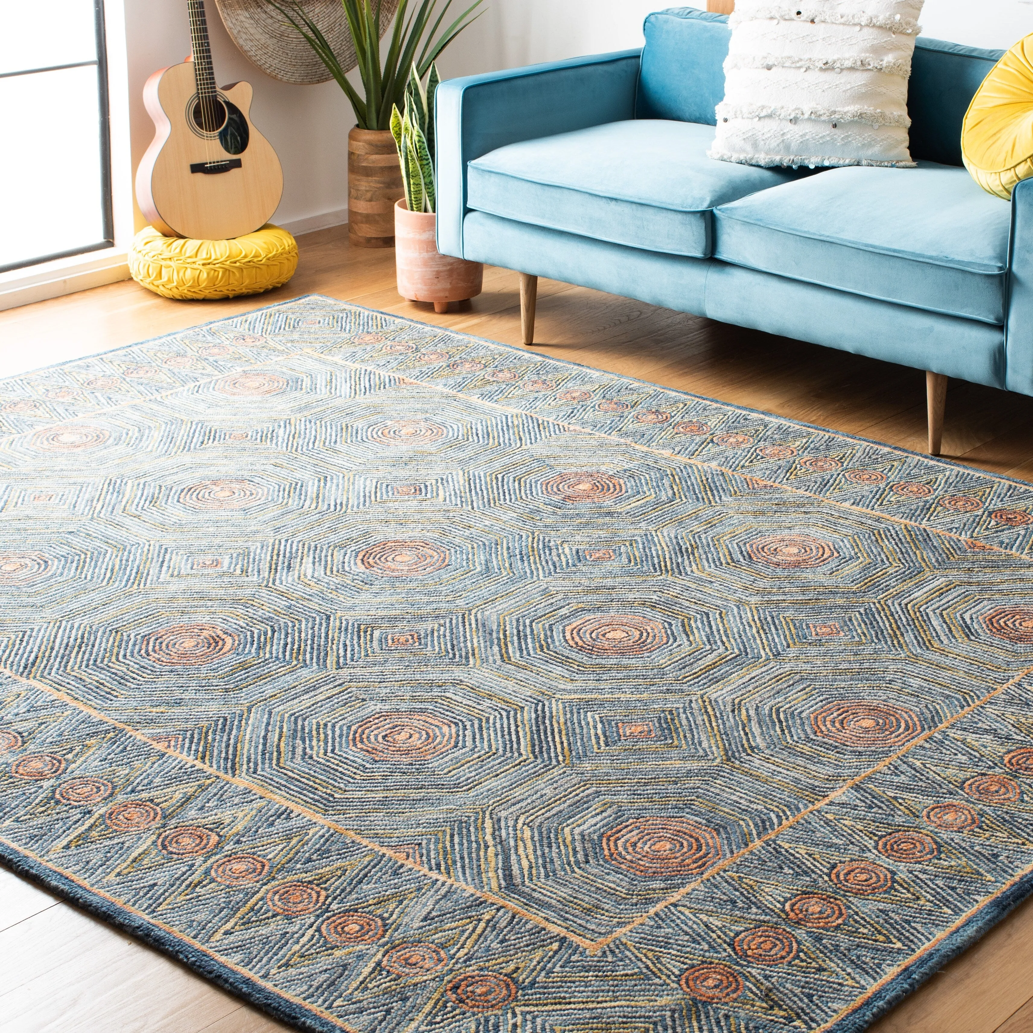SAFAVIEH Handmade Micro-Loop Hiltrud Modern Wool Rug
