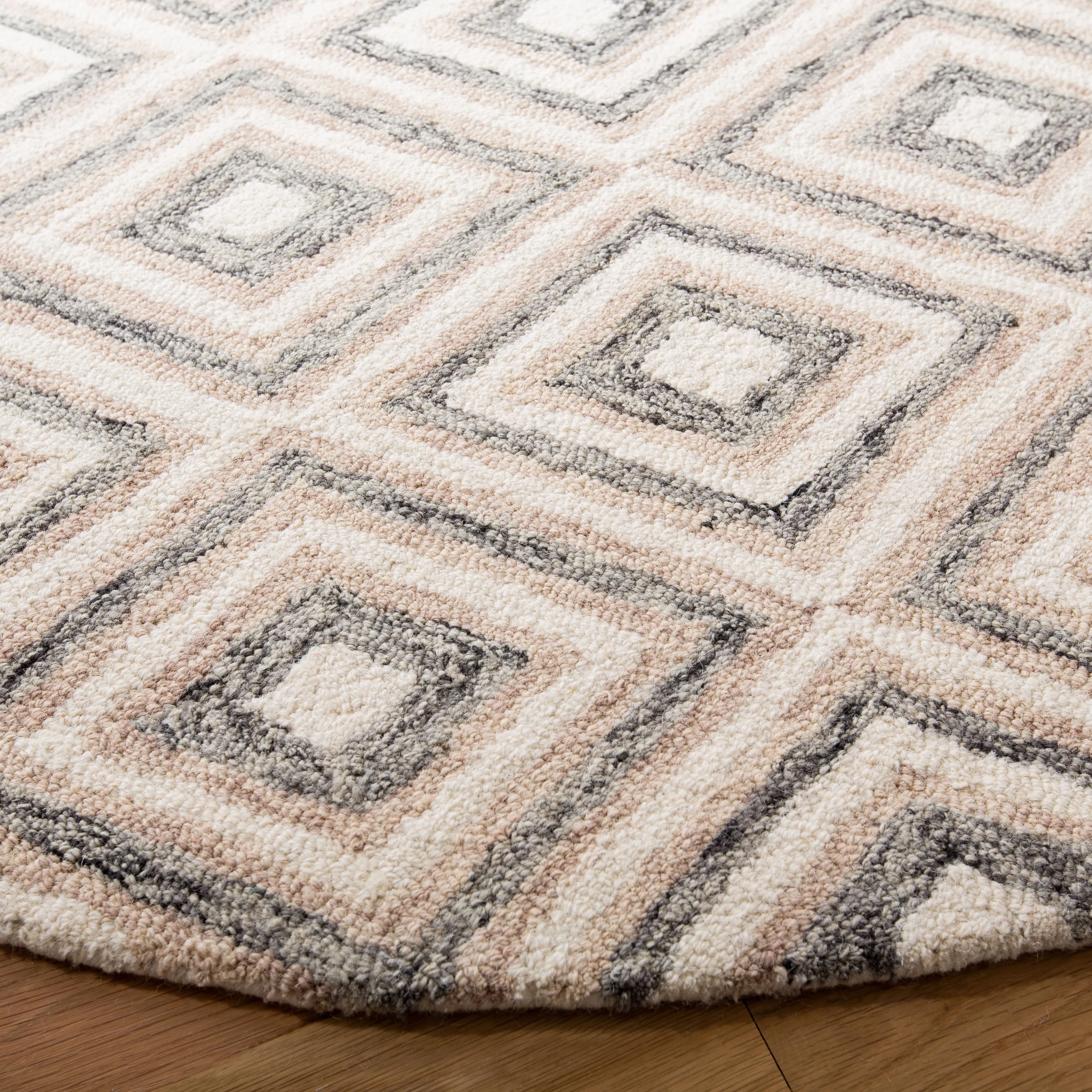 SAFAVIEH Handmade Micro-Loop Janick Wool Rug
